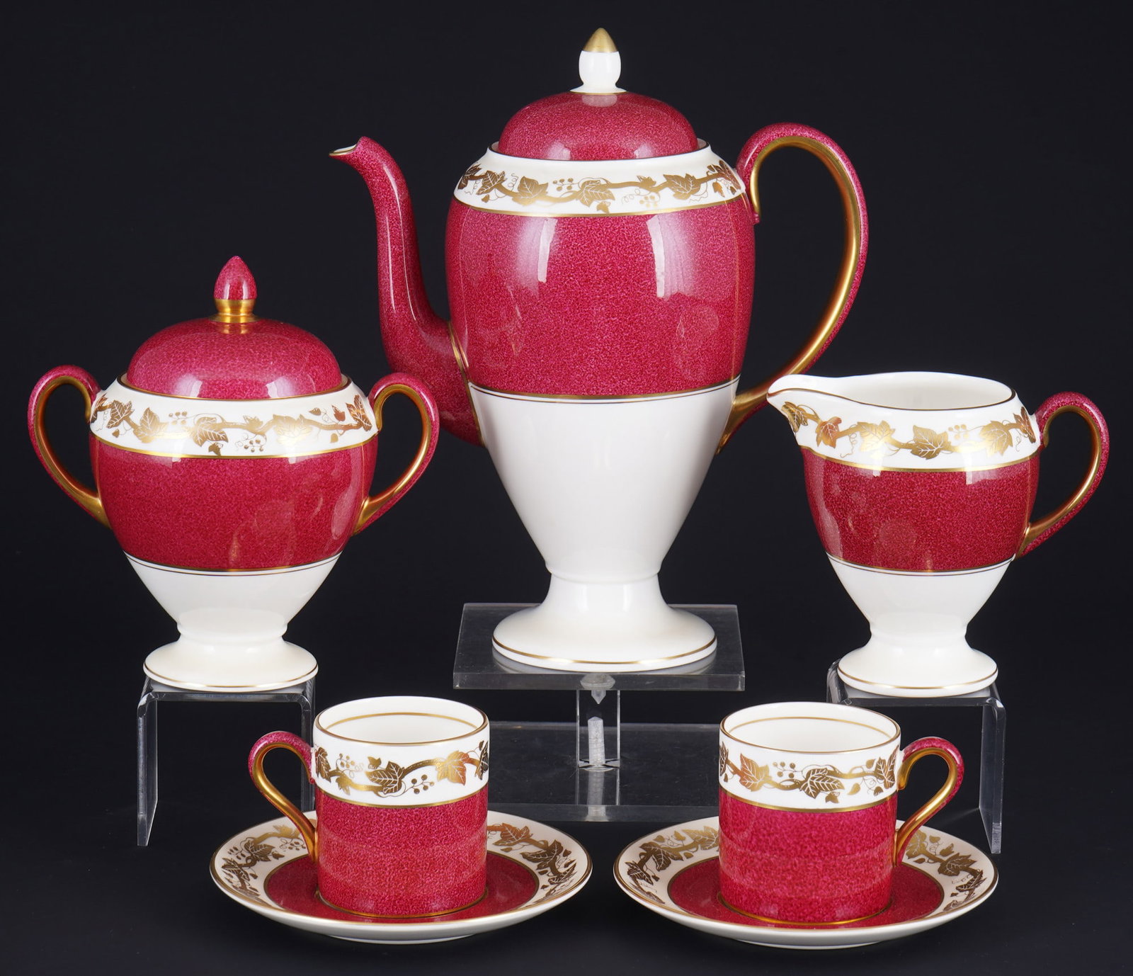Wedgwood Whitehall Powder Ruby mocha tete a tete, (1 of 5)