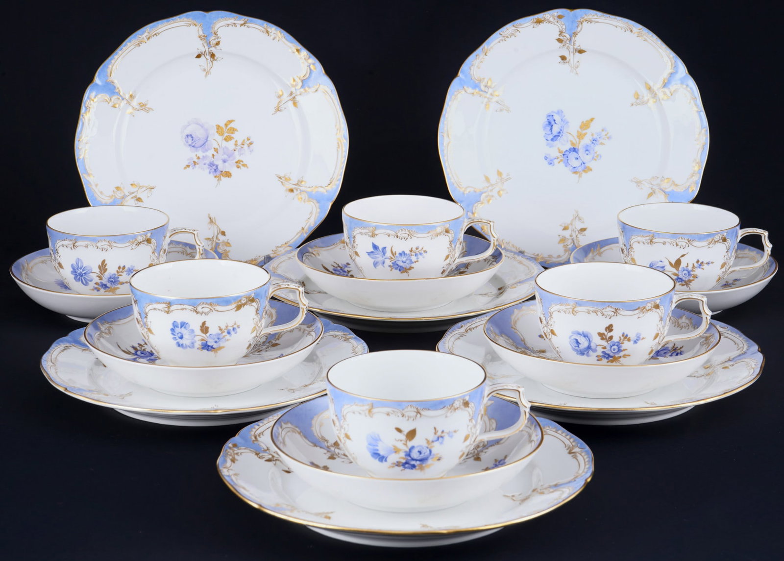 KPM Berlin Bleu Mourant Neuzierat 6 tea settings, (1 of 3)