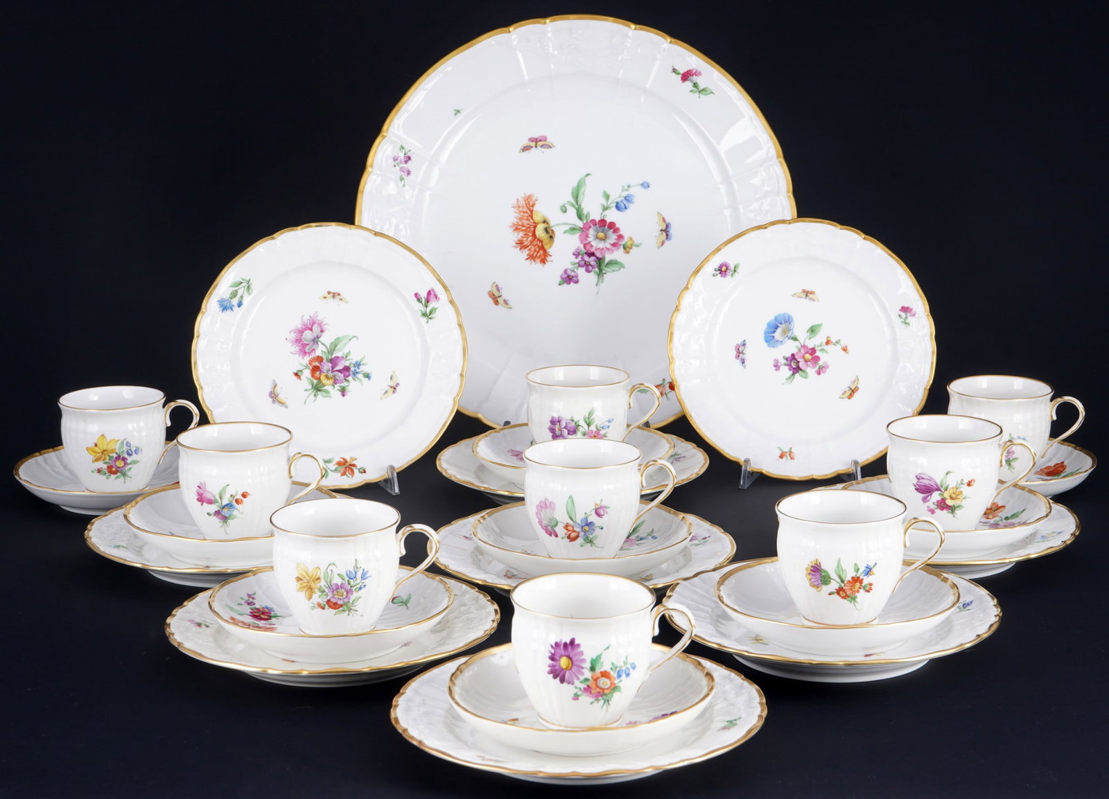 KPM Berlin Flower Bouquet Rocaille 9 coffee place settings, (1 of 4)
