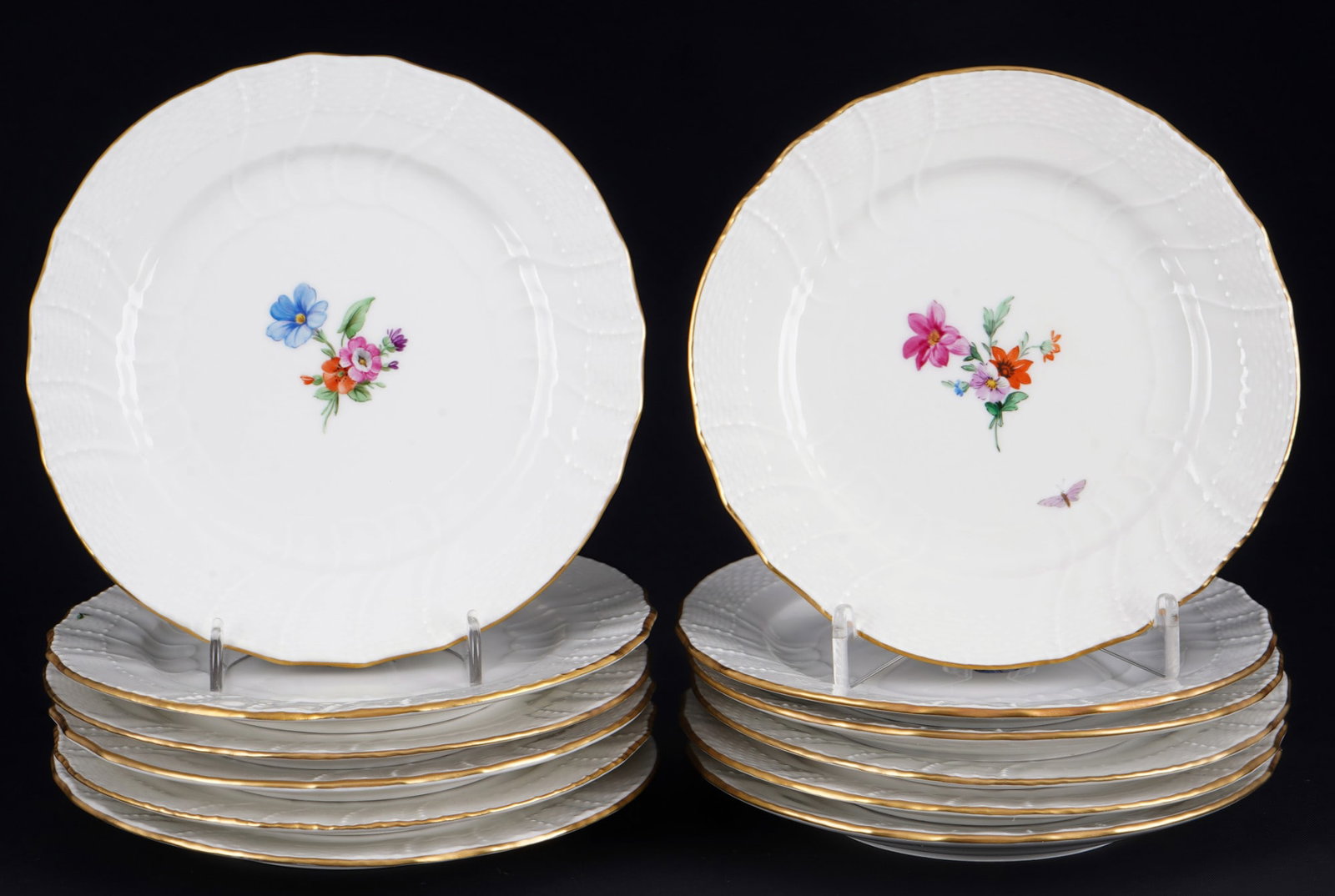 KPM Berlin Blume Neuosier 12 dessert plates,: porcelain, Royal porcelain Manufactory Berlin, blue scepter mark with red imperial orb, decor Flowers, shape Neuosier, 12x D 14 cm