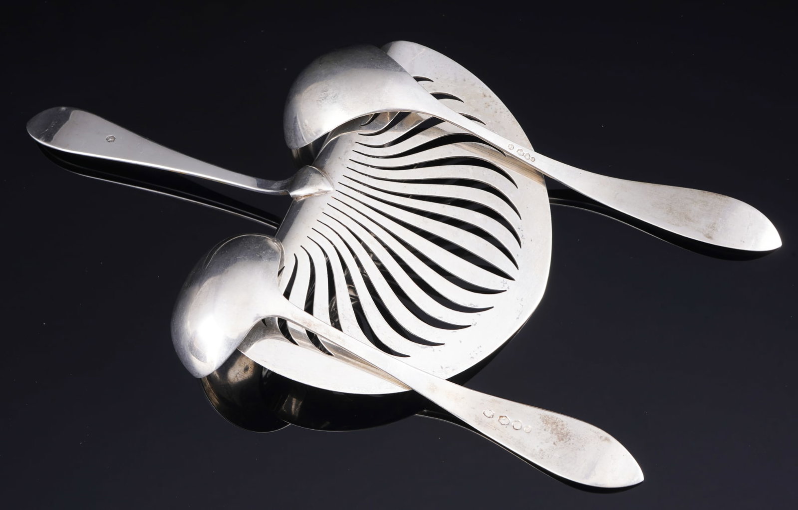 Netherlands 833 Silver Art Deco Fish Server with 2 Sauce Ladles - J.M. van Kempen & Zoon - 5