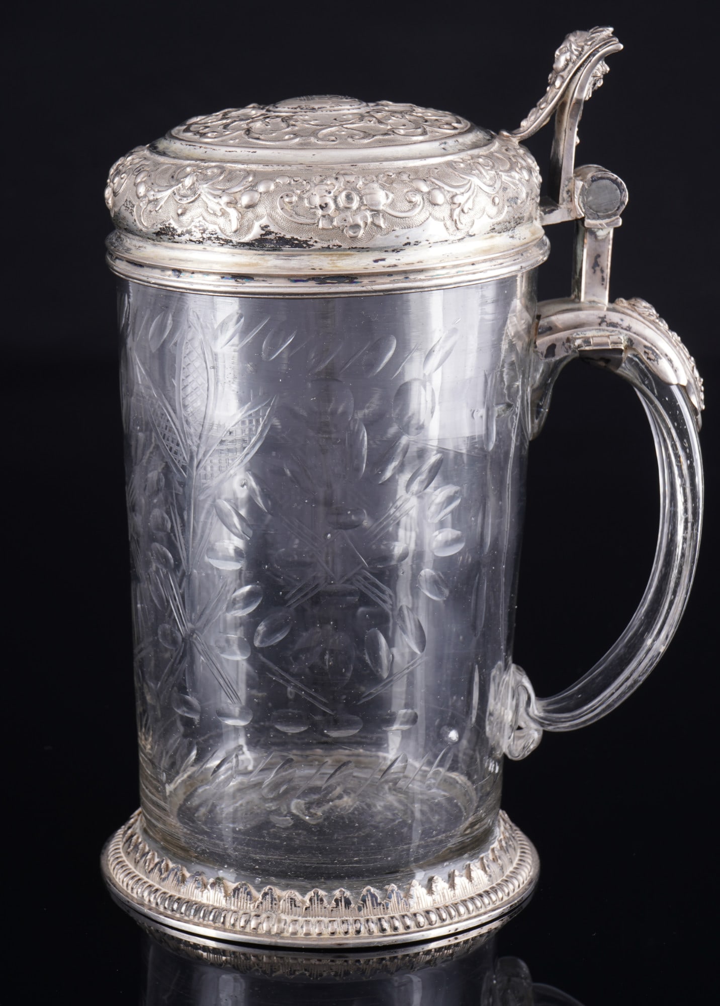 750 silver glass vessel / tankard, early 18th century, (1 of 8)