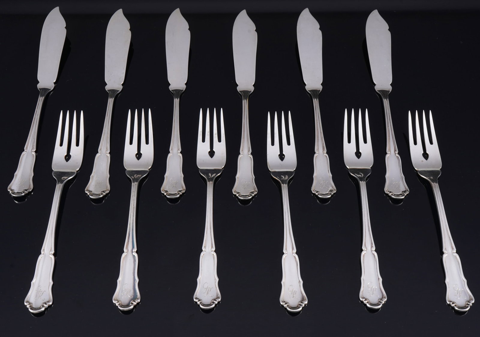Wilkens Dresden Baroque 800 silver fish cutlery for 6 persons, (1 of 4)