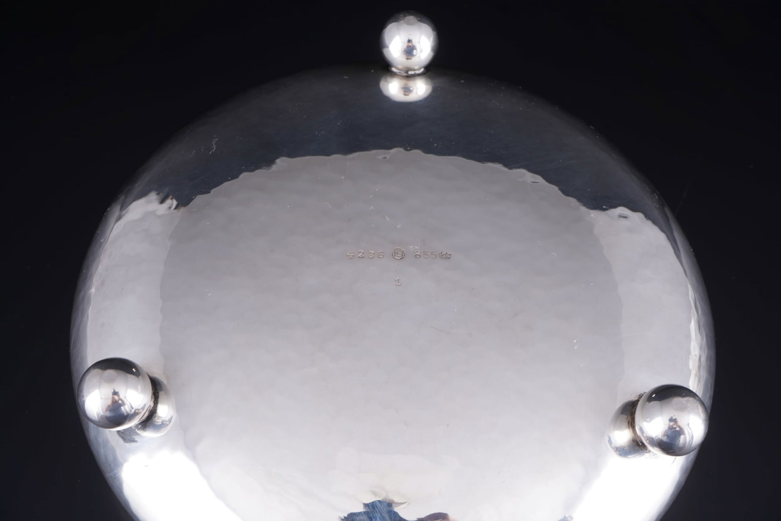 835 Silver Art Deco Hammered lidded box - Adolf Kander, - 3