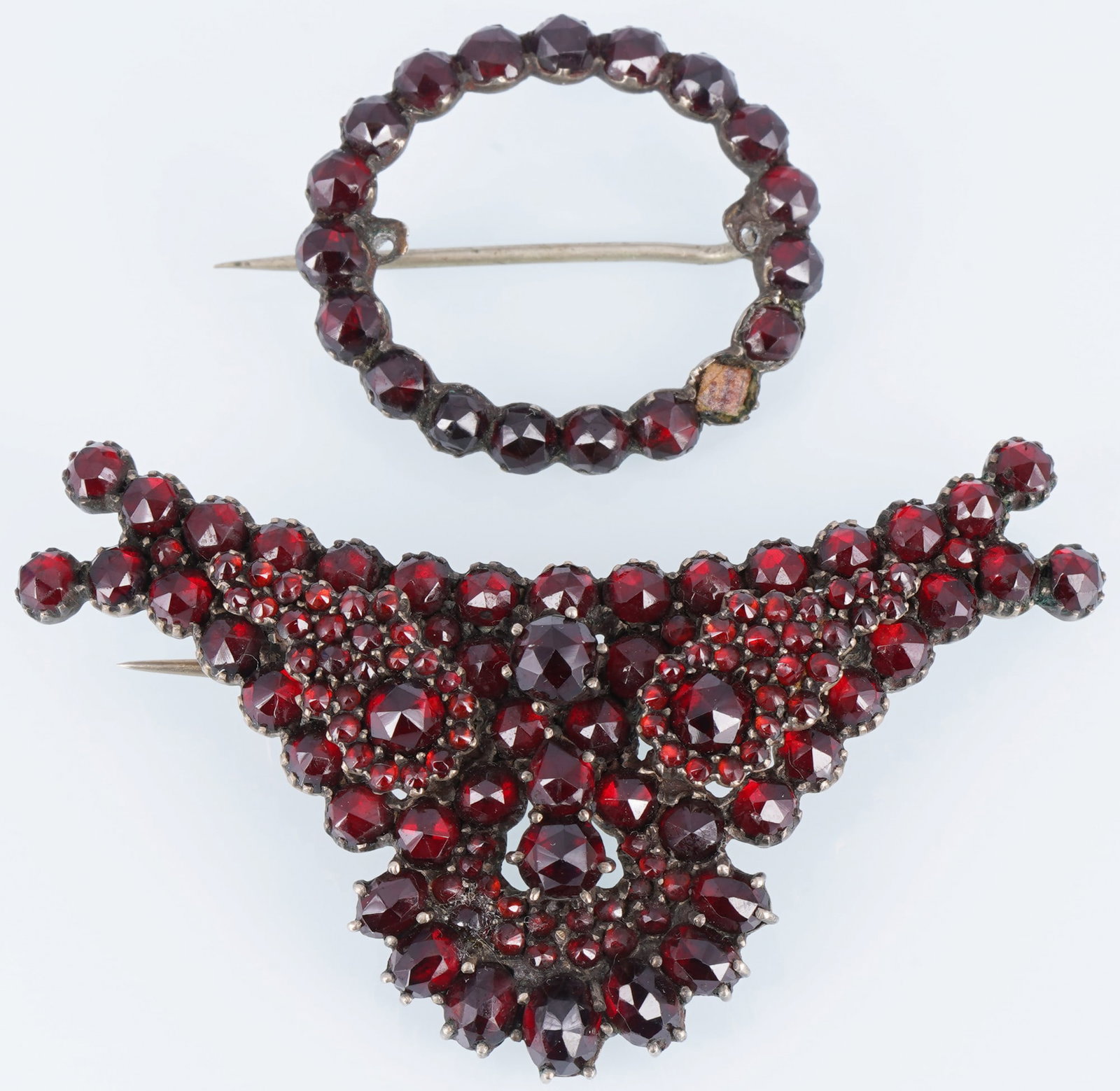 Garnet jewelry, Bohemian garnet, 2 brooches circa 1900 (1 of 7)