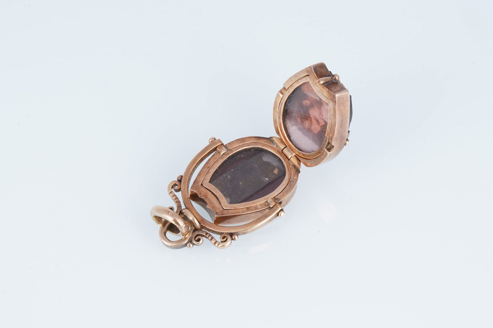 585 gold medallion pendant with onyx cameo around 1870, - 4