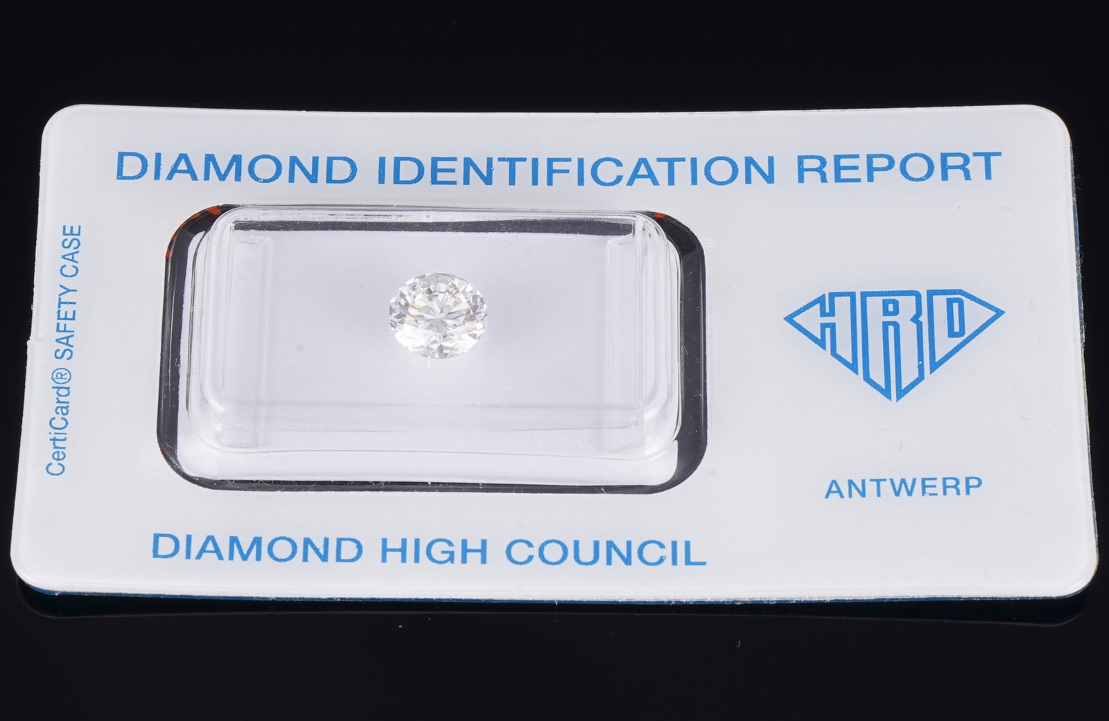 1.26 ct diamond flawless LC / IF, HRD certificate Antwerp,: HRD certificate no. 05013133027 issued in Antwerp on 13.06.2005, natural brilliant-cut diamond, weight 1.26 ct, loupe-clean (IF), medium fluorescence, color Rare White (G), dimensions 6.82-6.94 mm x