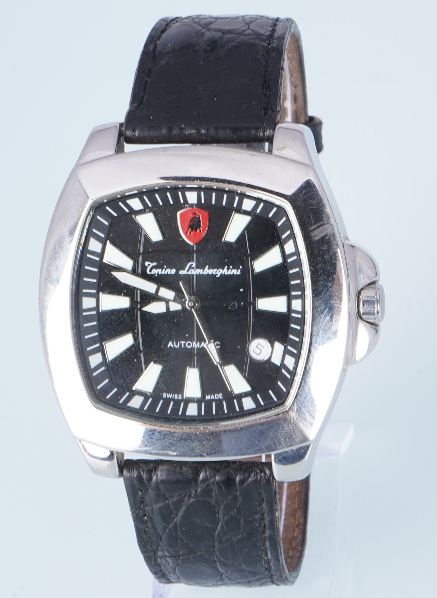 Tonino Lamborghini Automatic Men's Wristwatch: HAU, stainless steel case, automatic movement, leather strap with pin buckle, height 45 mm x width without crown 40 mm, weight 72 grams, functional but crown can be pulled out, leather strap shows sig