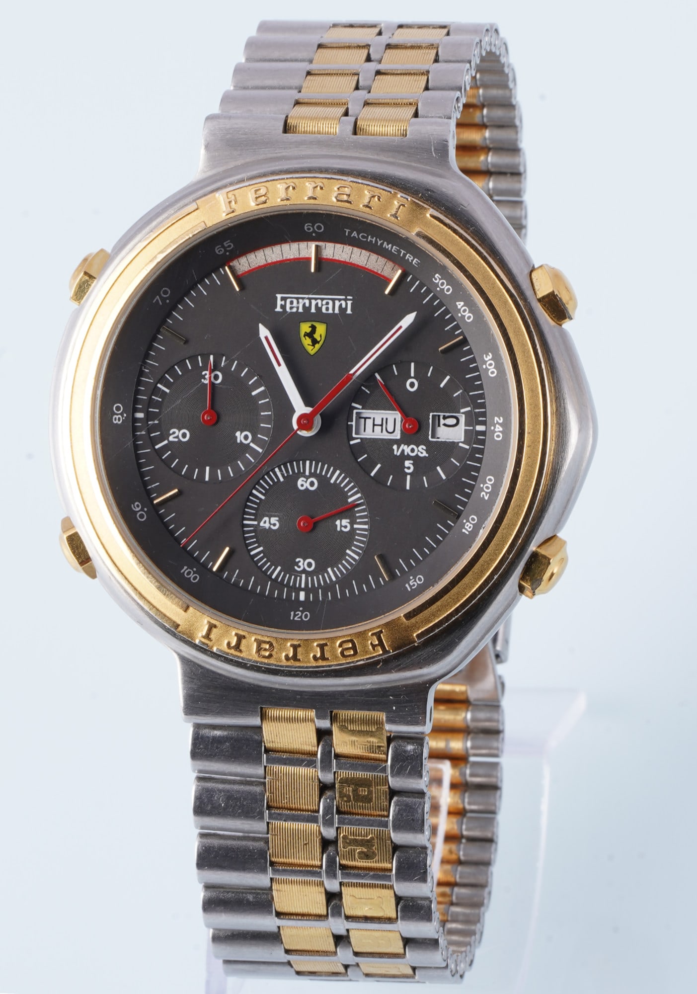 Ferrari Formula Chronograph Men's Wristwatch (1 of 8)