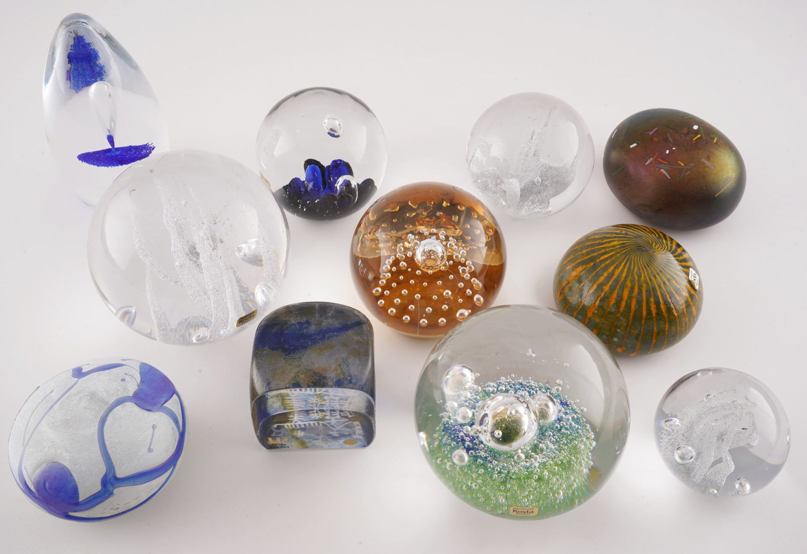 Kosta Bode - 10 Paperweights (1 of 8)
