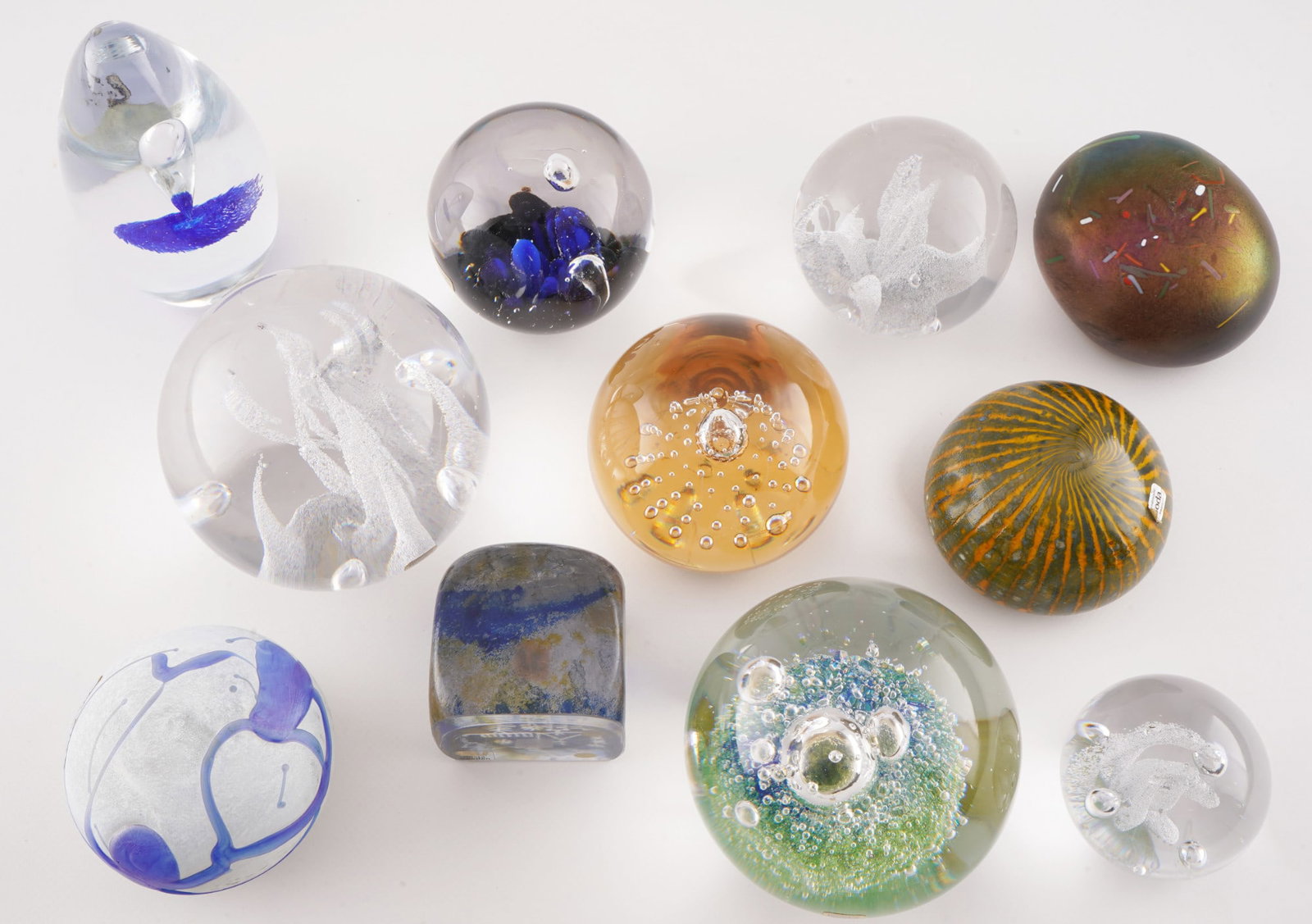 Kosta Bode - 10 Paperweights - 2