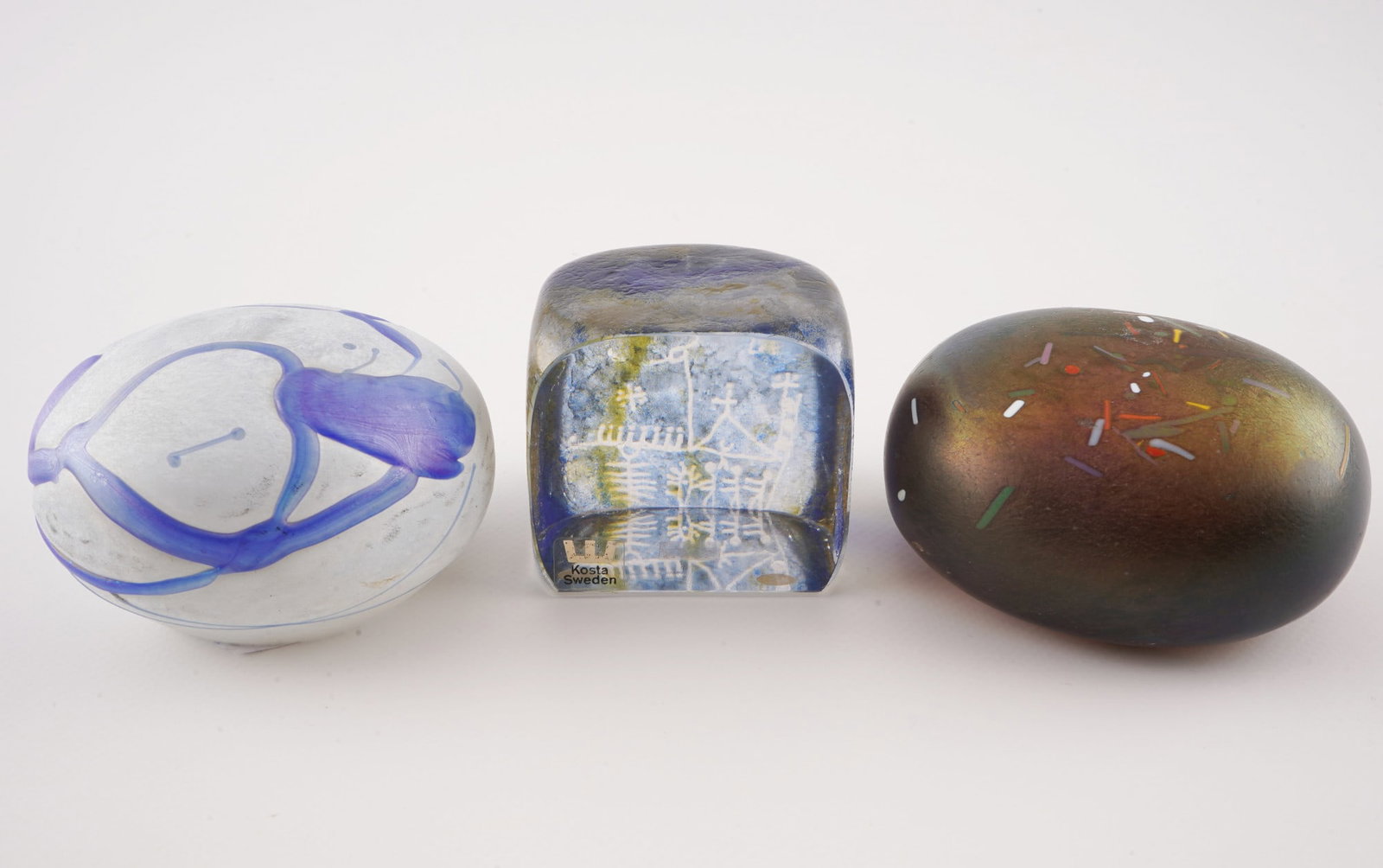 Kosta Bode - 10 Paperweights - 5