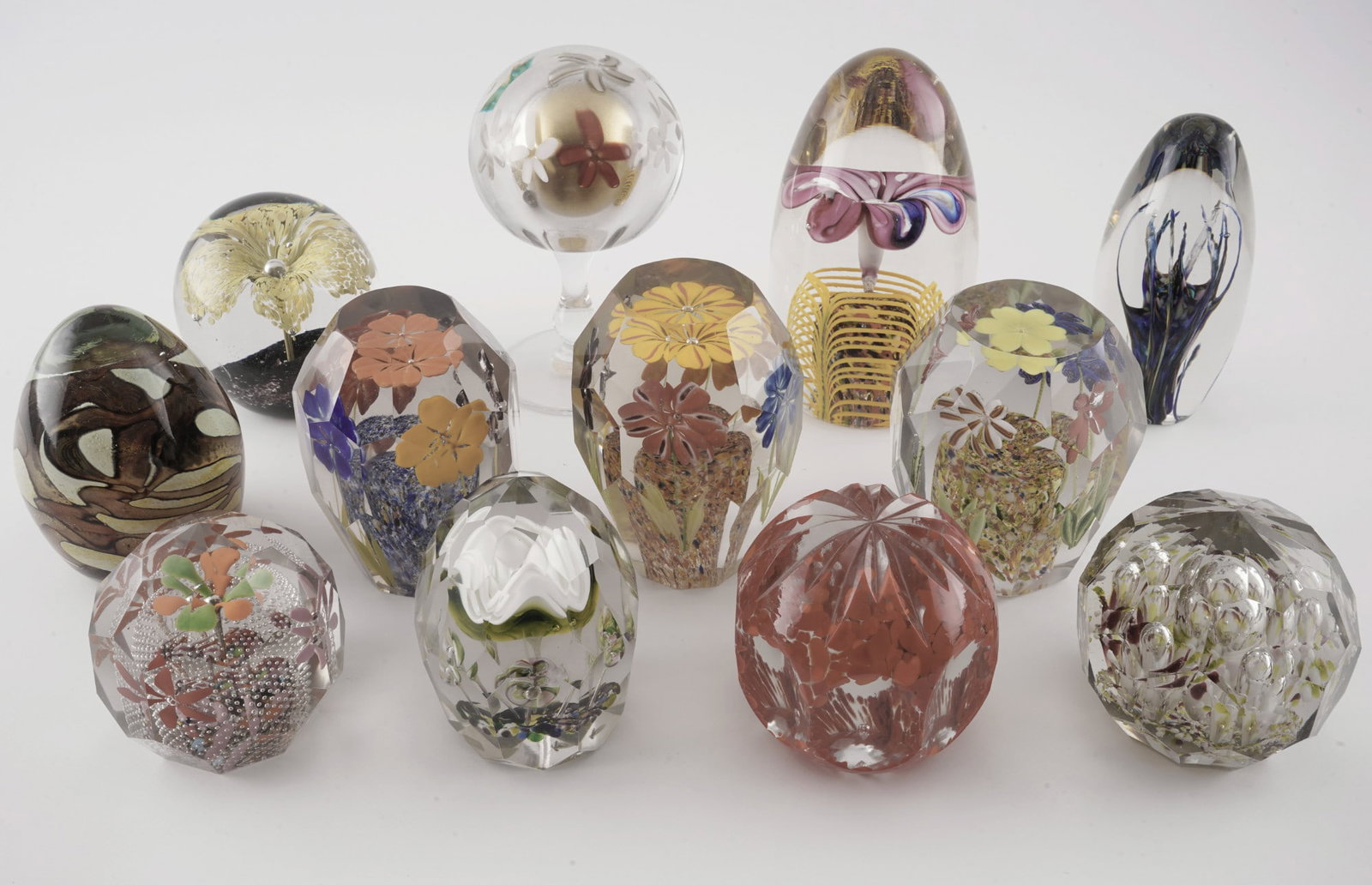 Collection - 12 paperweights, some from Bohemia, (1 of 6)