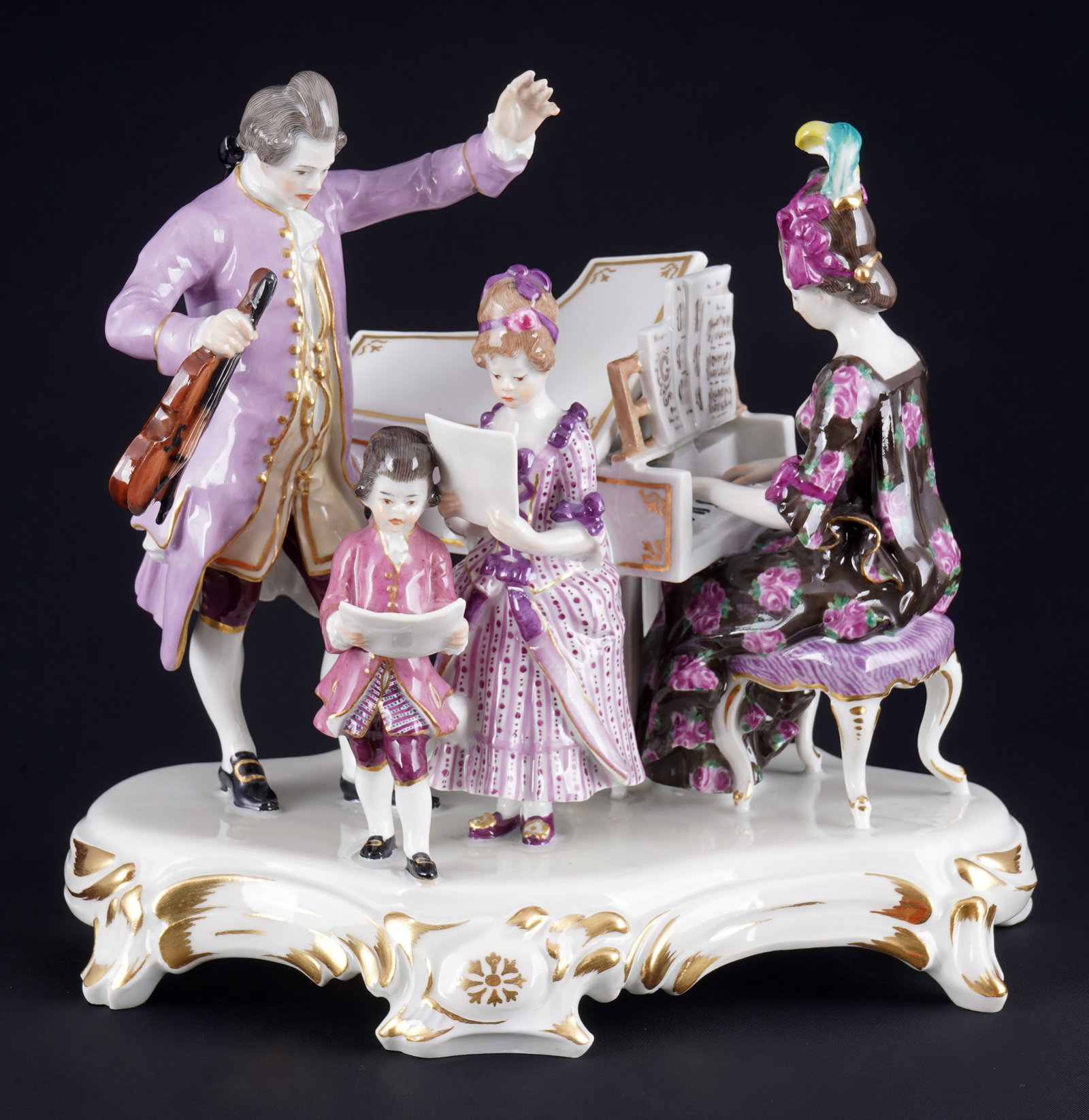 Meissen significant Art Nouveau sculpture House Concert 1st choice - Joseph VON KRAMER,: porcelain, blue sword mark 1st choice, design by Joseph VON KRAMER (1841-1908) around 1903, German sculptor and modeller, his most famous Meissen sculpture is this rare and sought-after Art Nouveau fi