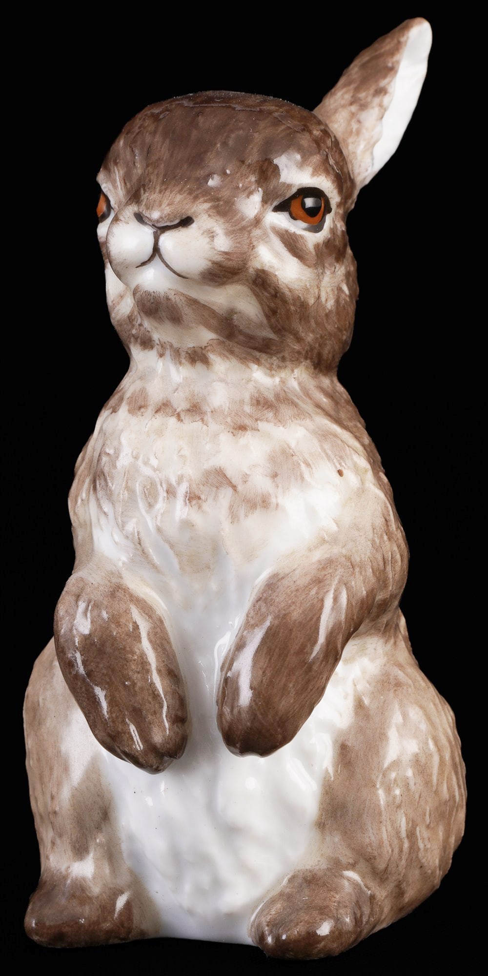 Augarten Vienna sitting rabbit - Hubert WEIDINGER,: porcelain, blue shield mark, design by Hubert WEIDINGER (1951) circa 1995, seated hare, H 8 cm x B 5 cm x T 3,5 cm