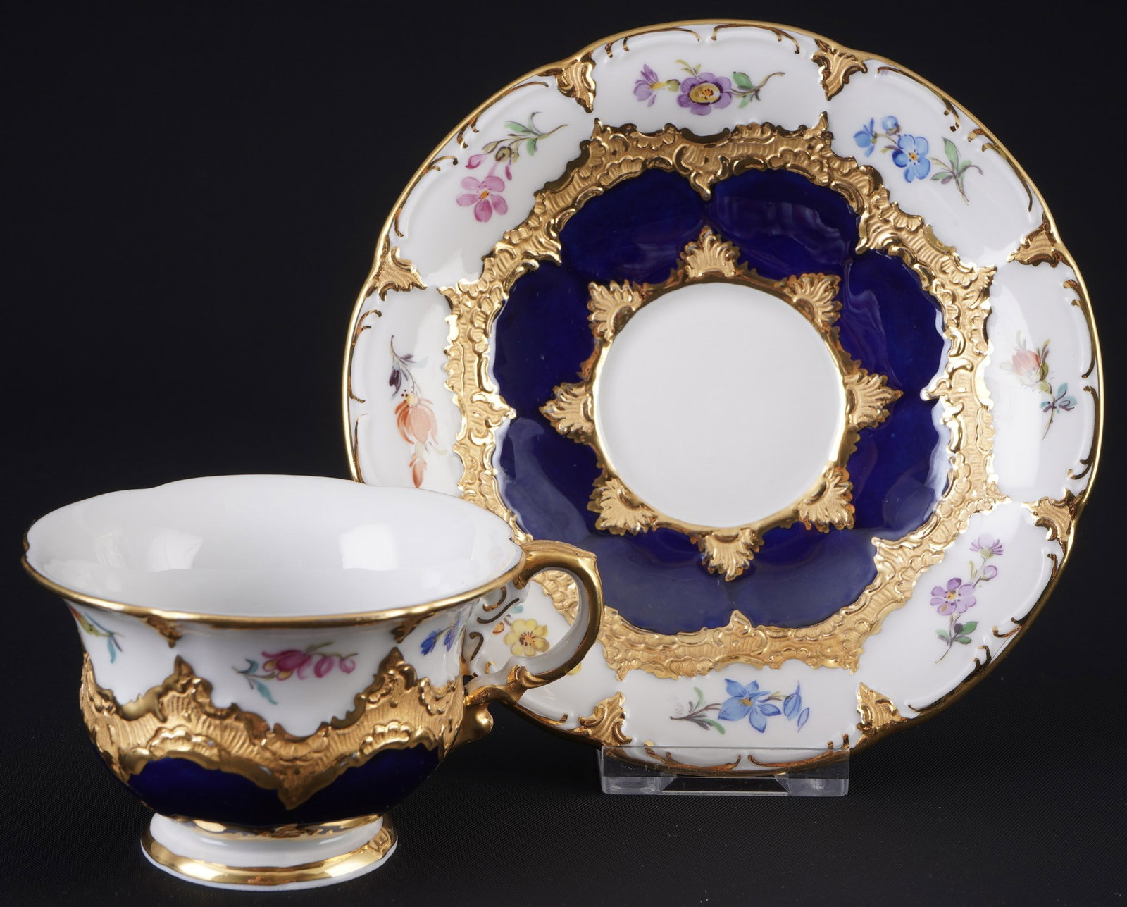 Meissen B-Form Strewn Flowers royal blue mocha cup, (1 of 4)