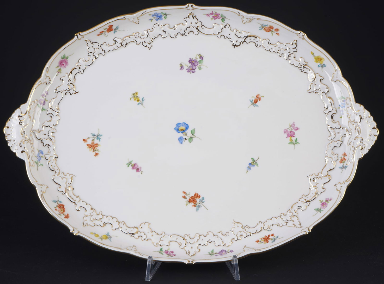 Meissen B-Form Strewn Flowers tray 1st choice,: porcelain, blue sword mark 1st choice, decor B-Form with Strewn Flowers, spray gold, L 44 cm x W 31 cm