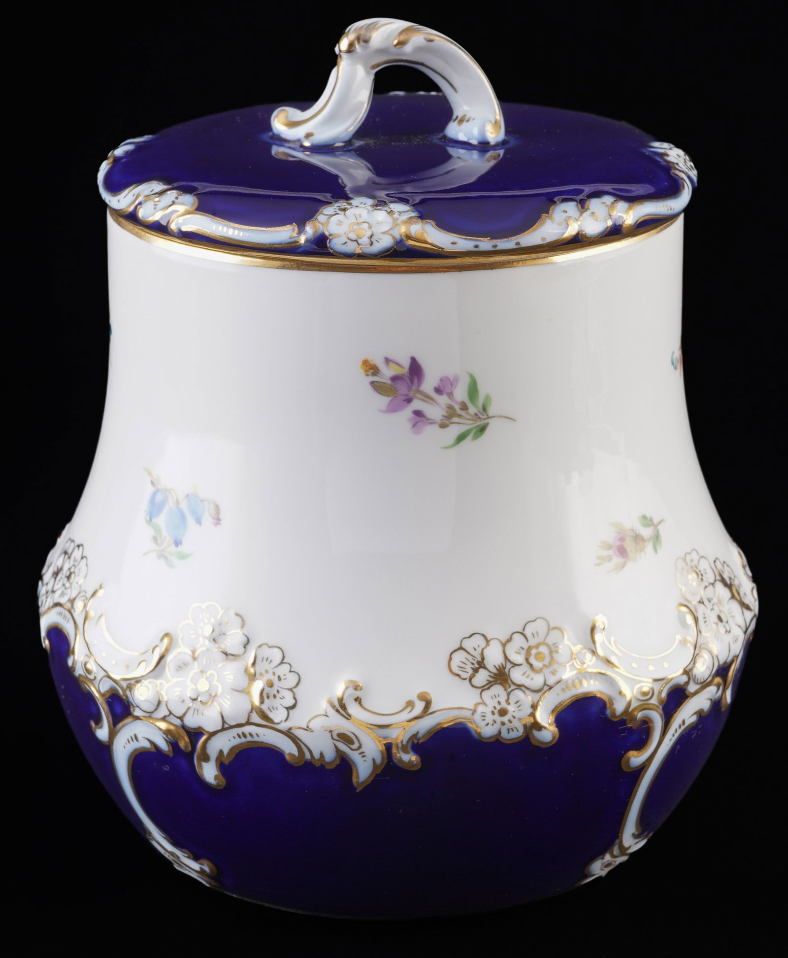Meissen B-shaped Strewn Flowers royal blue bonbonniere / biscuit box 1st choice, (1 of 4)