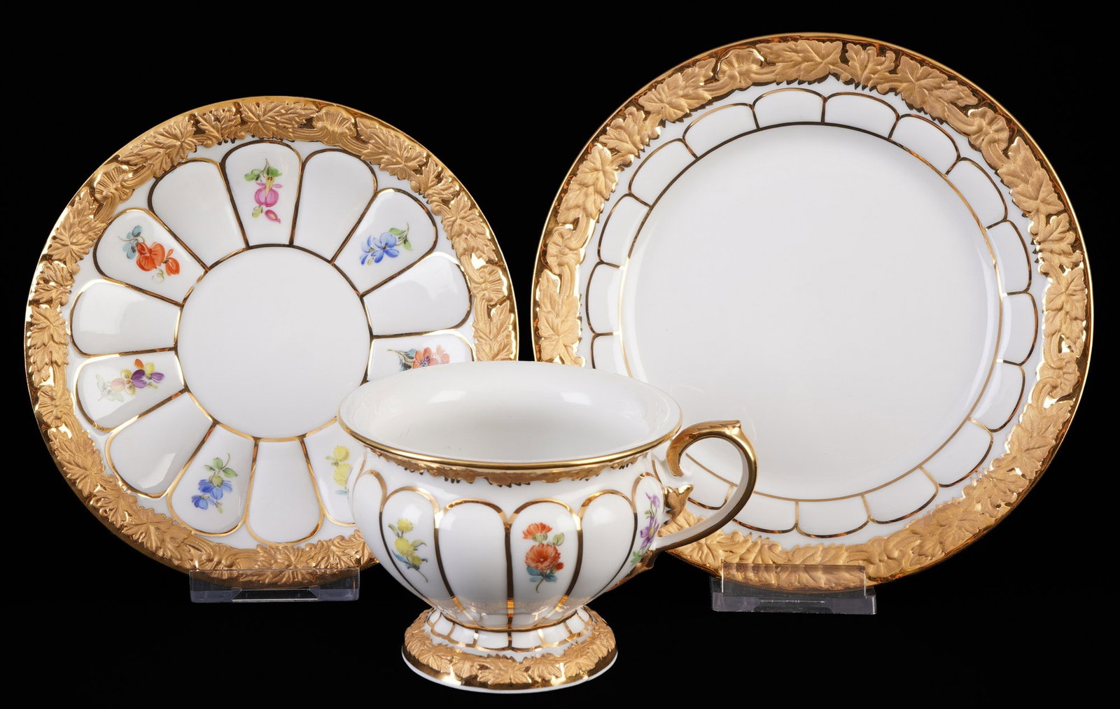 Meissen X-Form Strewn Flowers mocha place setting 1st choice, (1 of 6)
