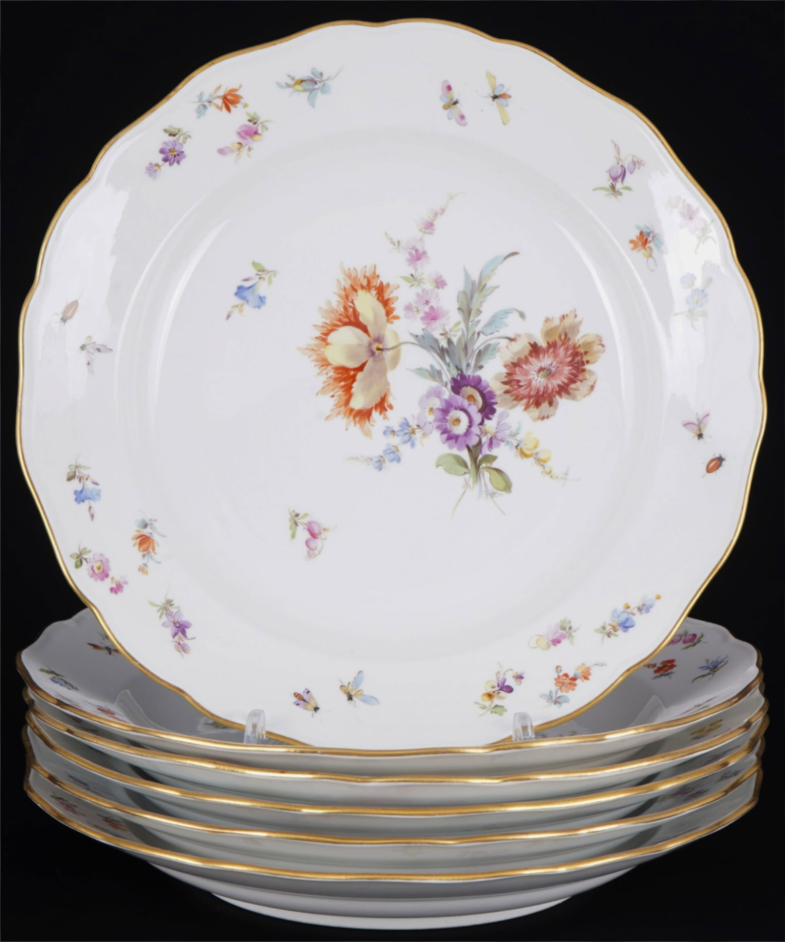 Meissen Flower Bouquet with Insects 6 dinner plates 1st choice,: porcelain, blue sword mark 1st choice, knob mark 1815-1924, decor Flower Bouquet with Strewn Flowers and Insects on the rim, 6x D 24.5 cm