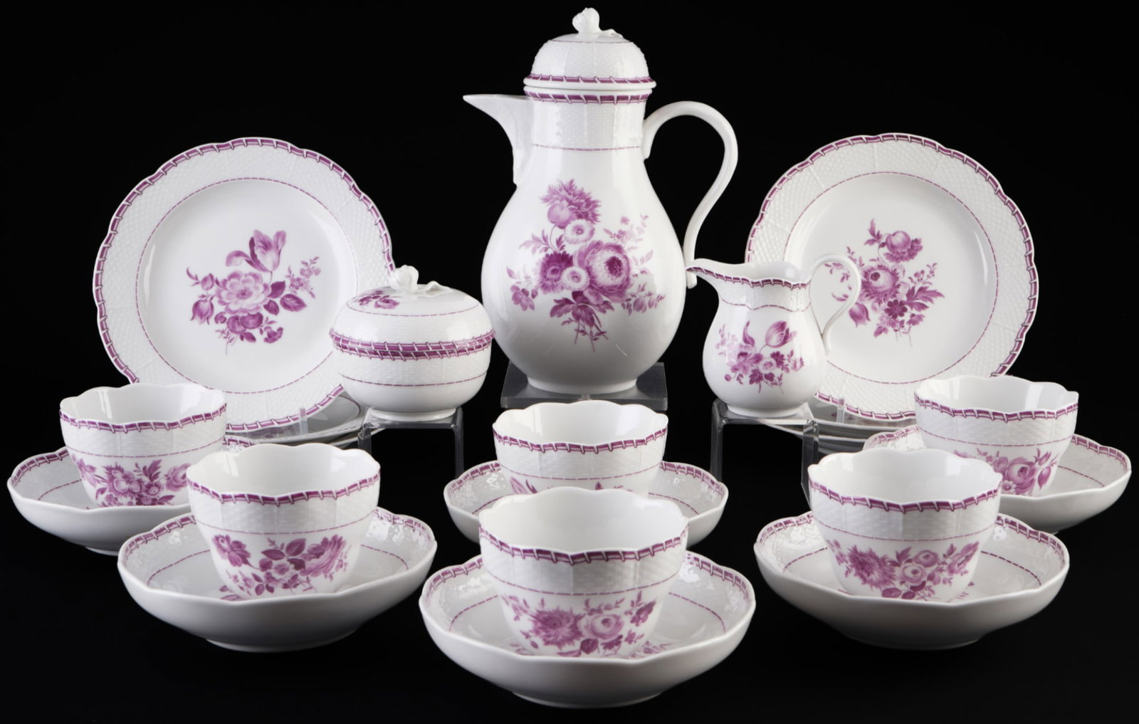 Meissen Flower Bouquet Purple Camaieu coffee service for 6 persons 1st choice,: 21-piece porcelain, blue sword mark 1st choice, decor Flower Bouquet Purple Camaieu with Old Ozier relief, 1x pot H 22.5 cm x D 12.5 cm, 1x milk jug H 9 cm, 1x sugar bowl H 8.5 cm x D 9 cm, 6x coffee 
