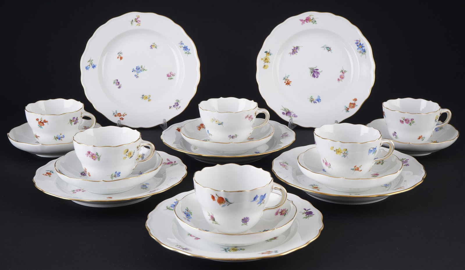 Meissen Strewn Flowers 6 coffee place settings 1st choice, (1 of 3)