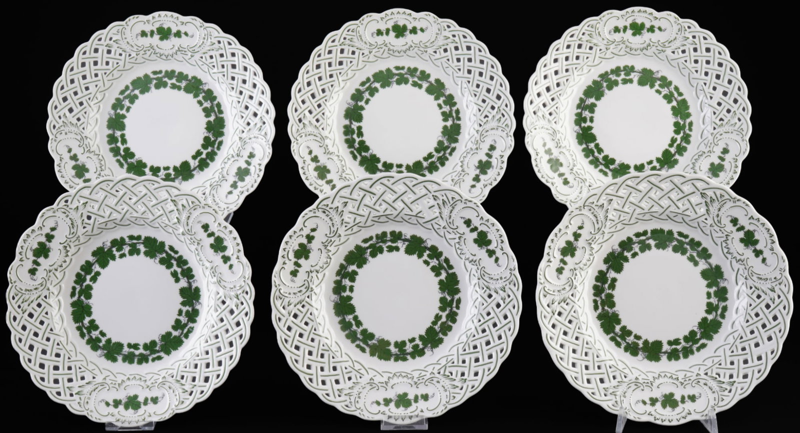 Meissen Vine Leaf 6 cutwork - dessert plates,: porcelain, blue sword mark with two grinding strokes 2nd choice, decor Vine Leaf, cutwork, 6x D 21.5 cm