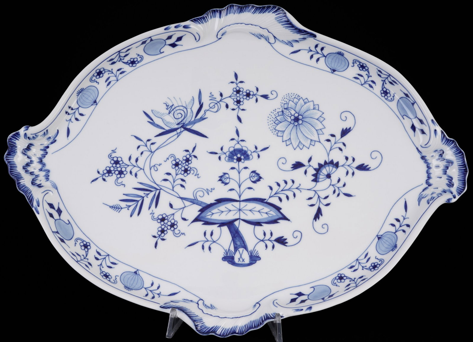Meissen Blue Onion large splendid tray 1st choice, (1 of 3)