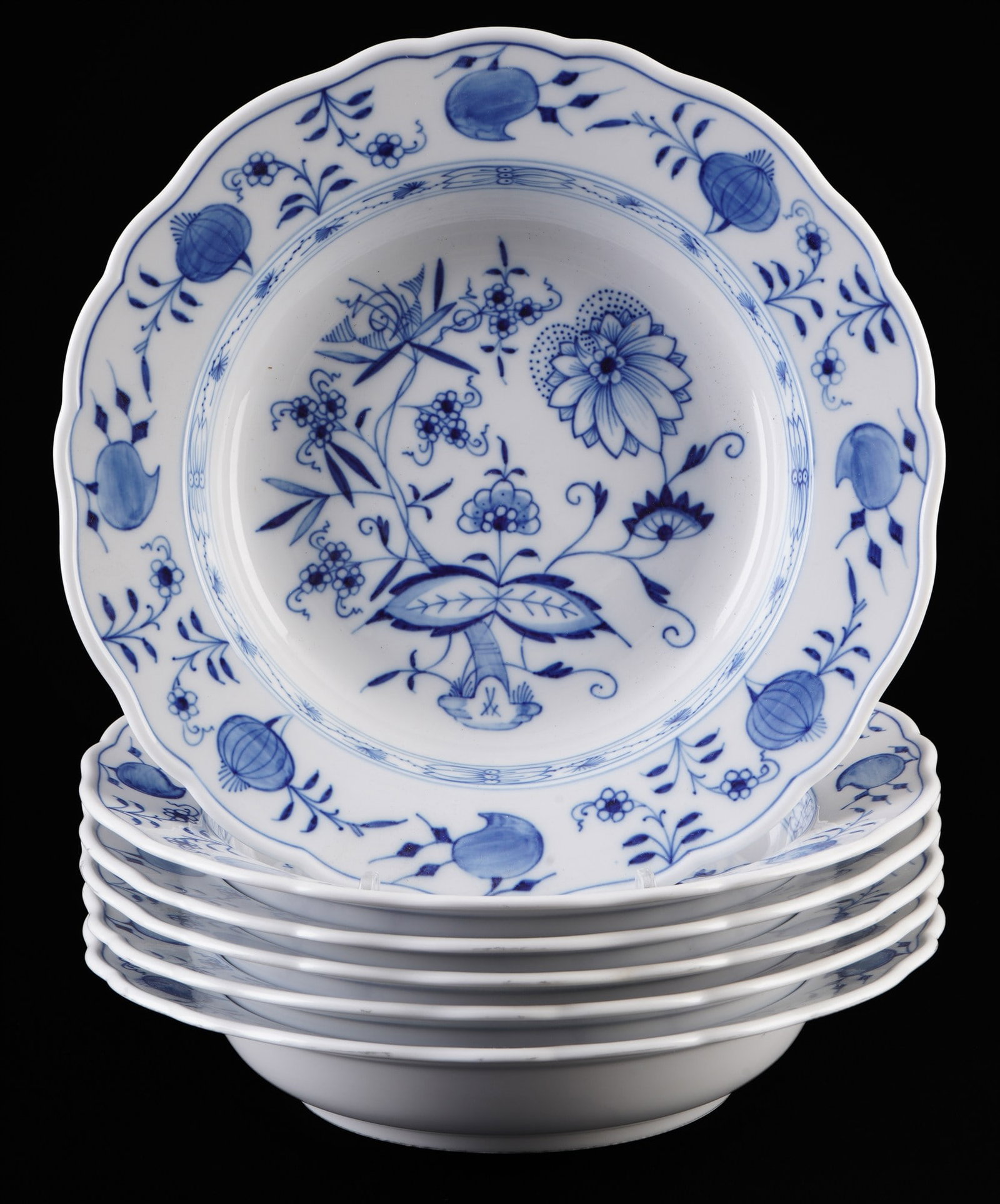 Meissen Blue Onion 6 soup plates 1st choice, (1 of 4)