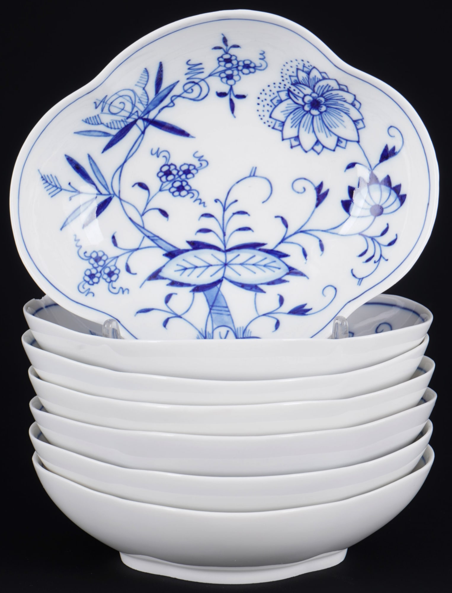 Meissen Blue Onion 7 bowls 1st choice, (1 of 4)