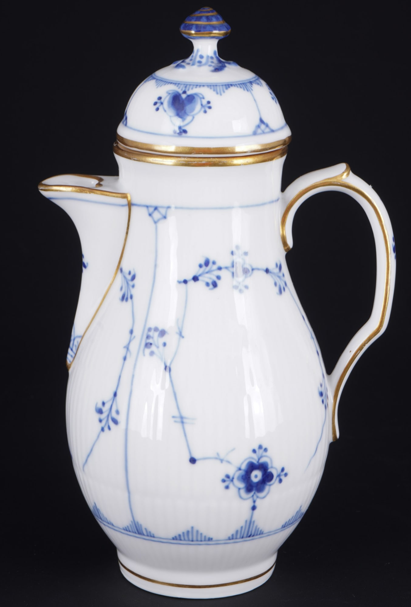 Royal Copenhagen Musselmalet / Strawflower Gold Rim pitcher, (1 of 6)