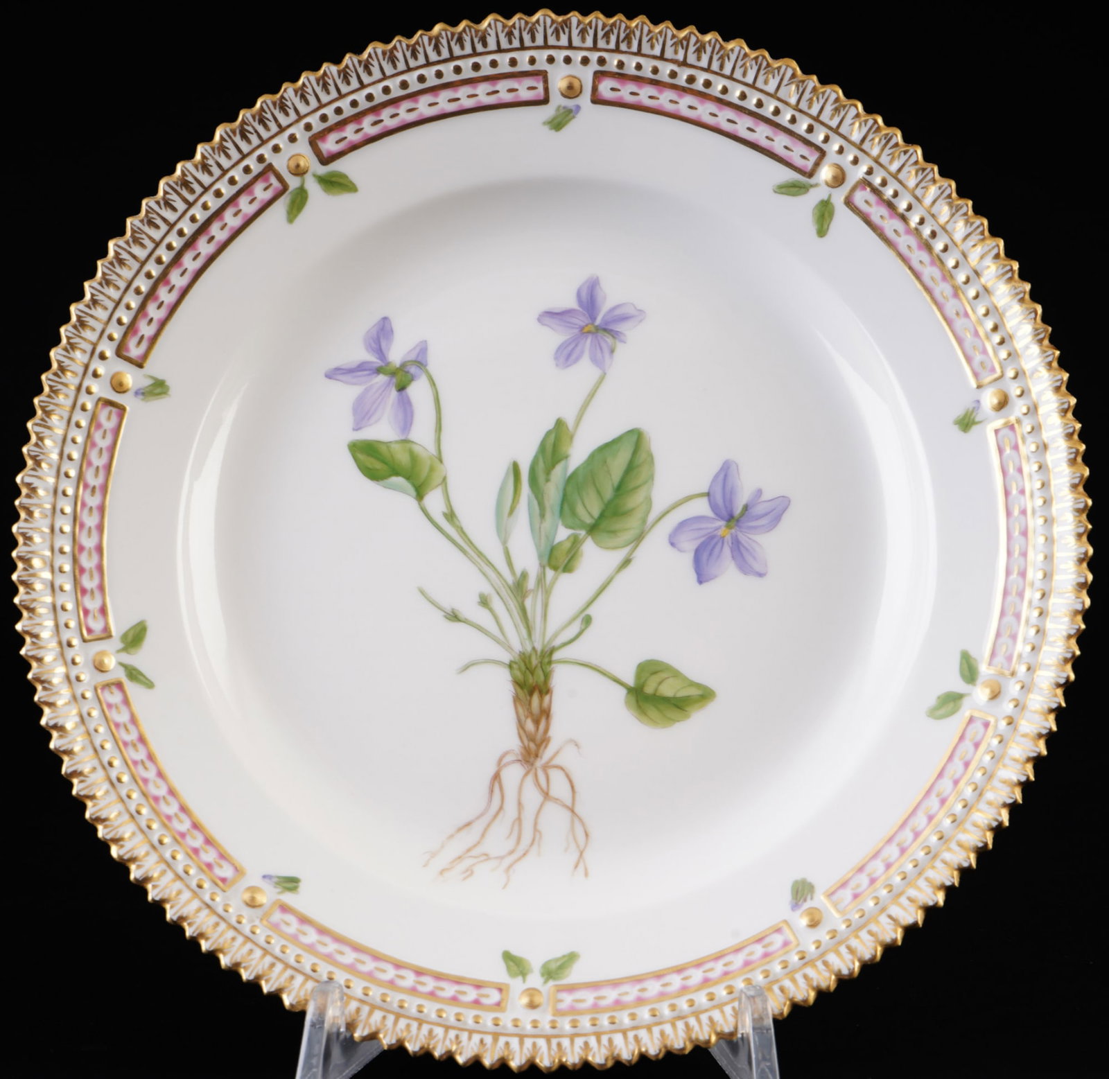 Royal Copenhagen Flora Danica dessert plate 3573,: porcelain, Denmark, with green company mark and blue waves, decor Flora Danica - flowers and relief with gold rim, motif Viola hirta L., model no. 3573, manufactured 1965, D 19.5 cm