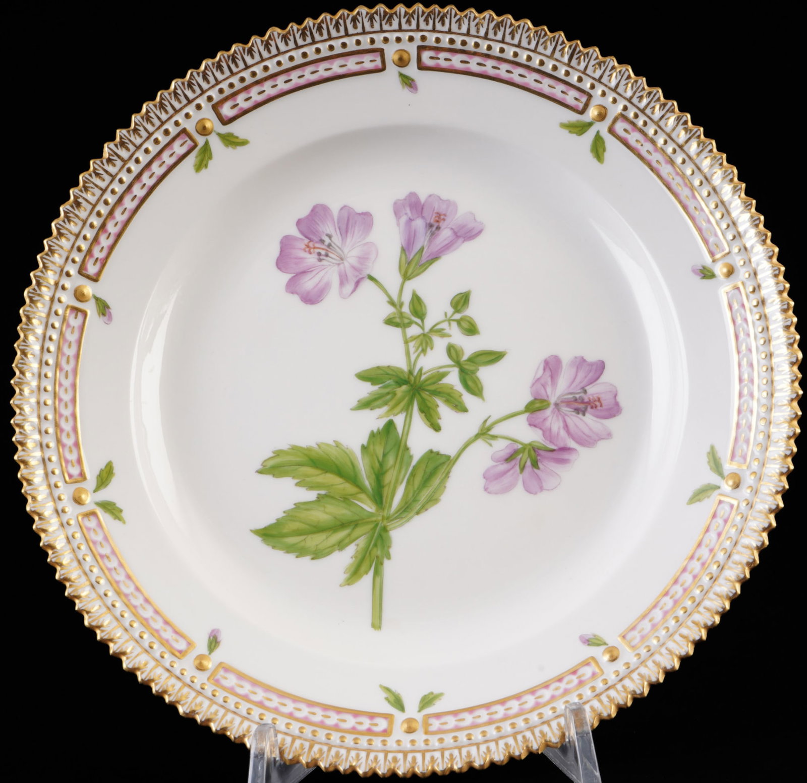 Royal Copenhagen Flora Danica dessert plate 3573,: porcelain, Denmark, with green company mark and blue waves, decor Flora Danica - flowers and relief with gold rim, motif Geranium silvaticum L., model no. 3573, manufactured 1965, D 19.5 cm