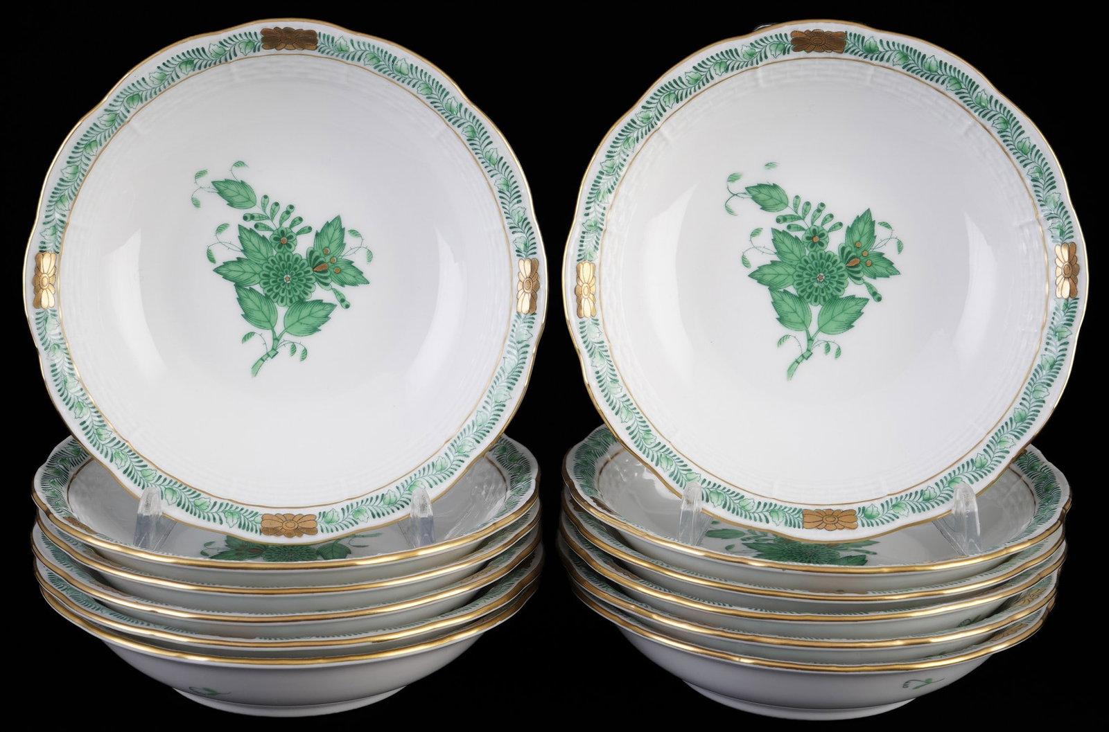 Herend Apponyi Vert 12 dessert bowls,: porcelain, Hungary, 20th century, blue company mark, decor AV Apponyi Vert, model no. 329, 12x H 3 cm x D 14 cm