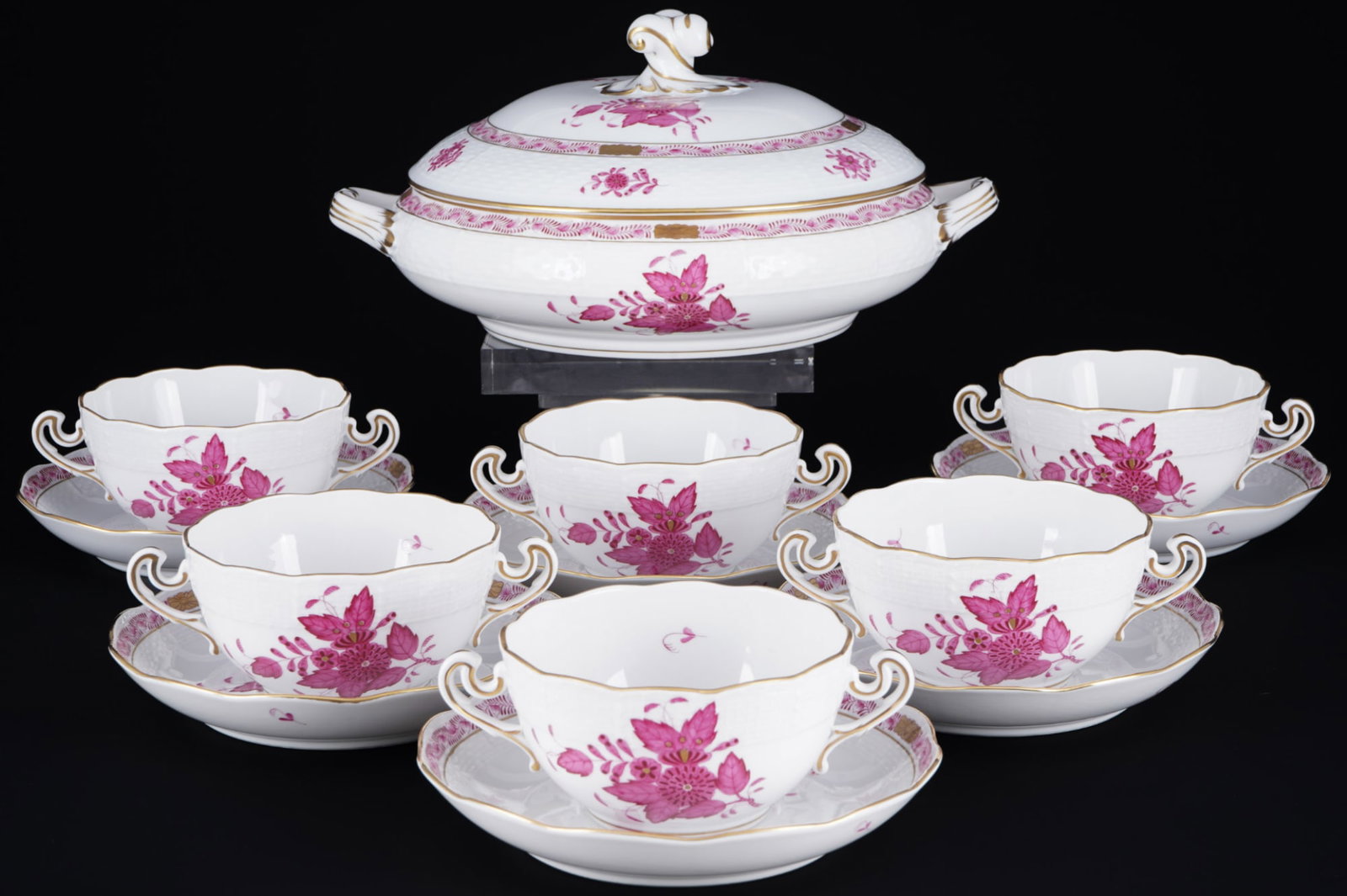 Herend Apponyi Purple 6 soup bowls with lidded tureen,: porcelain, Hungary 20th century, blue company mark, decor AP Apponyi Purple, 6x soup bowls #718 H 5.5 cm x D 11 cm, 6x saucers #718 D 16.5 cm, 1x tureen #84 H 13.5 cm x D 24 cm