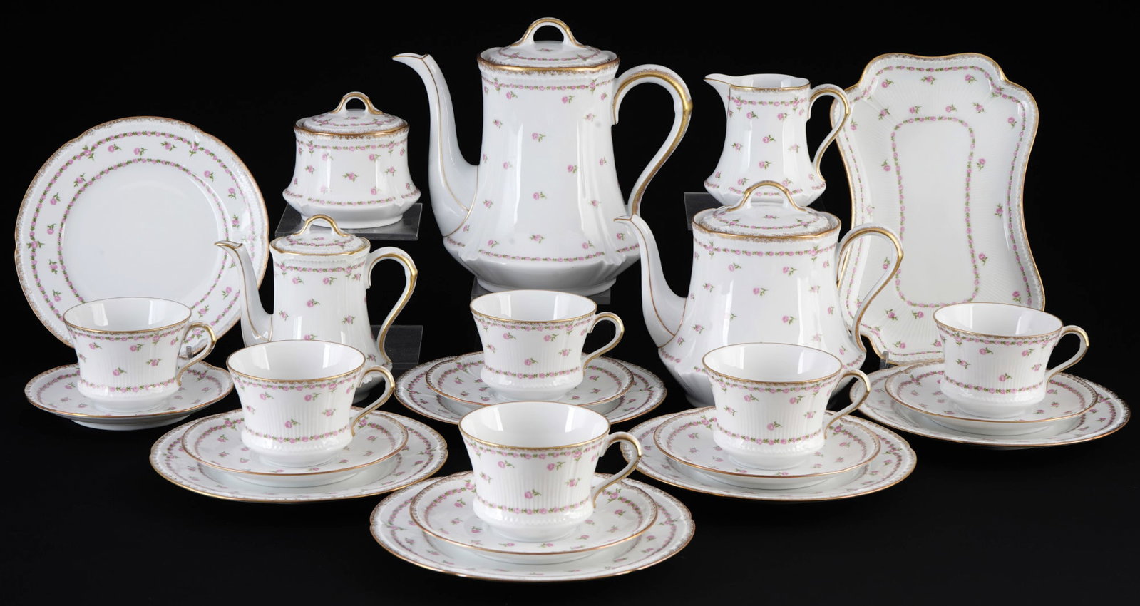 Limoges Gilda coffee / tea / mocha service for 6 persons,: 24-piece porcelain, France, black company mark, decor Gilda, 1x coffee pot H 16.5 cm x D 12.5 cm, 1x tea pot H 18 cm x D 15.5 cm, 1x mocha pot H 12.5 cm x D 9.5 cm, 1x milk jug H 9.5 cm x D 9 cm, 1x s
