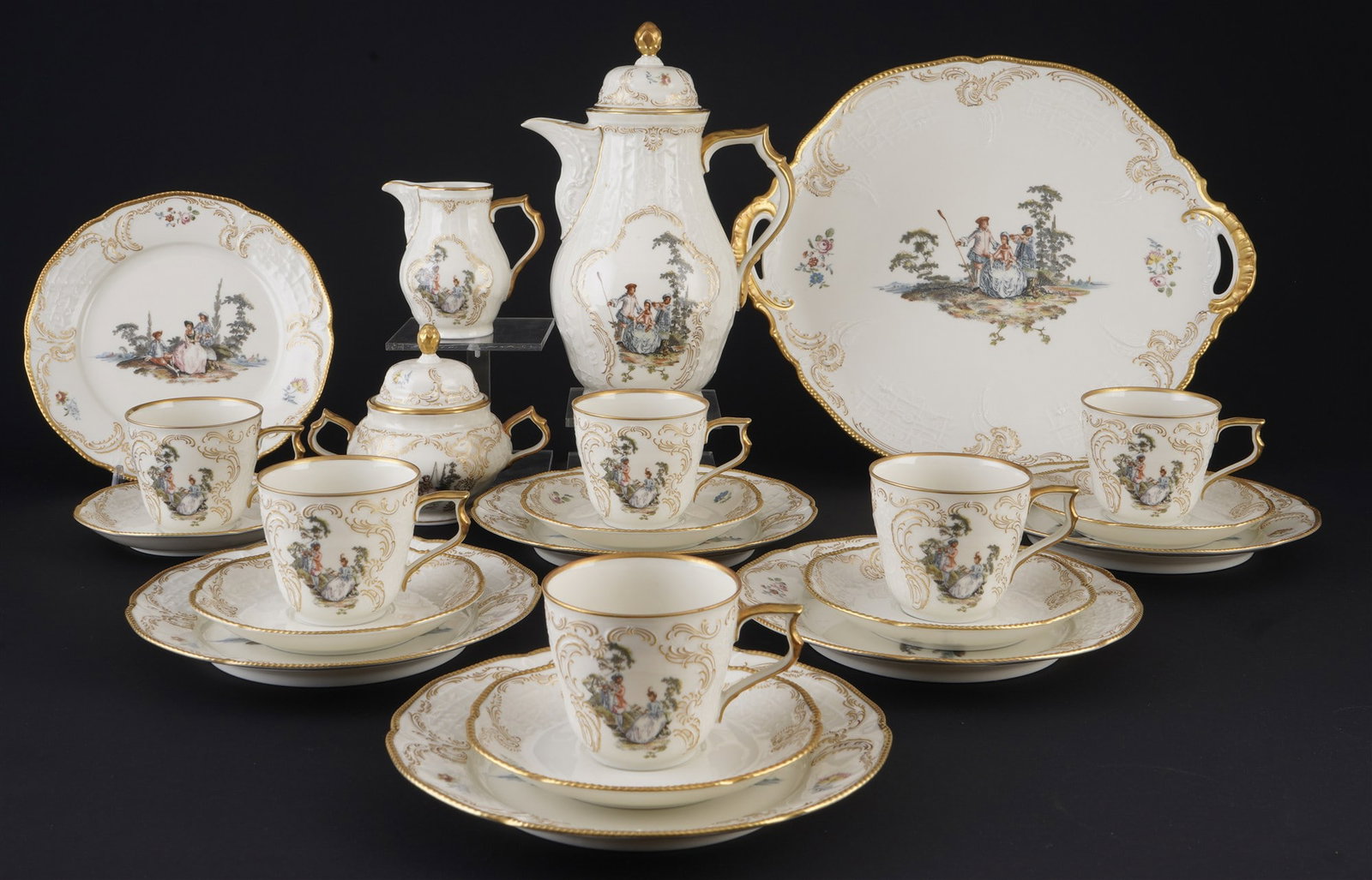 Rosenthal Hoeroldt-Arkadien Sanssouci coffee service for 6 persons,: 22-piece porcelain set, green company mark, Sanssouci shape, Hoeroldt-Arkadia decor, 1x coffee pot H 25 cm x W 18 cm x D 12 cm, 1x milk jug H 10 cm, 1x sugar bowl H 12 cm x W 15 cm x D 9.5 cm, 6x coff
