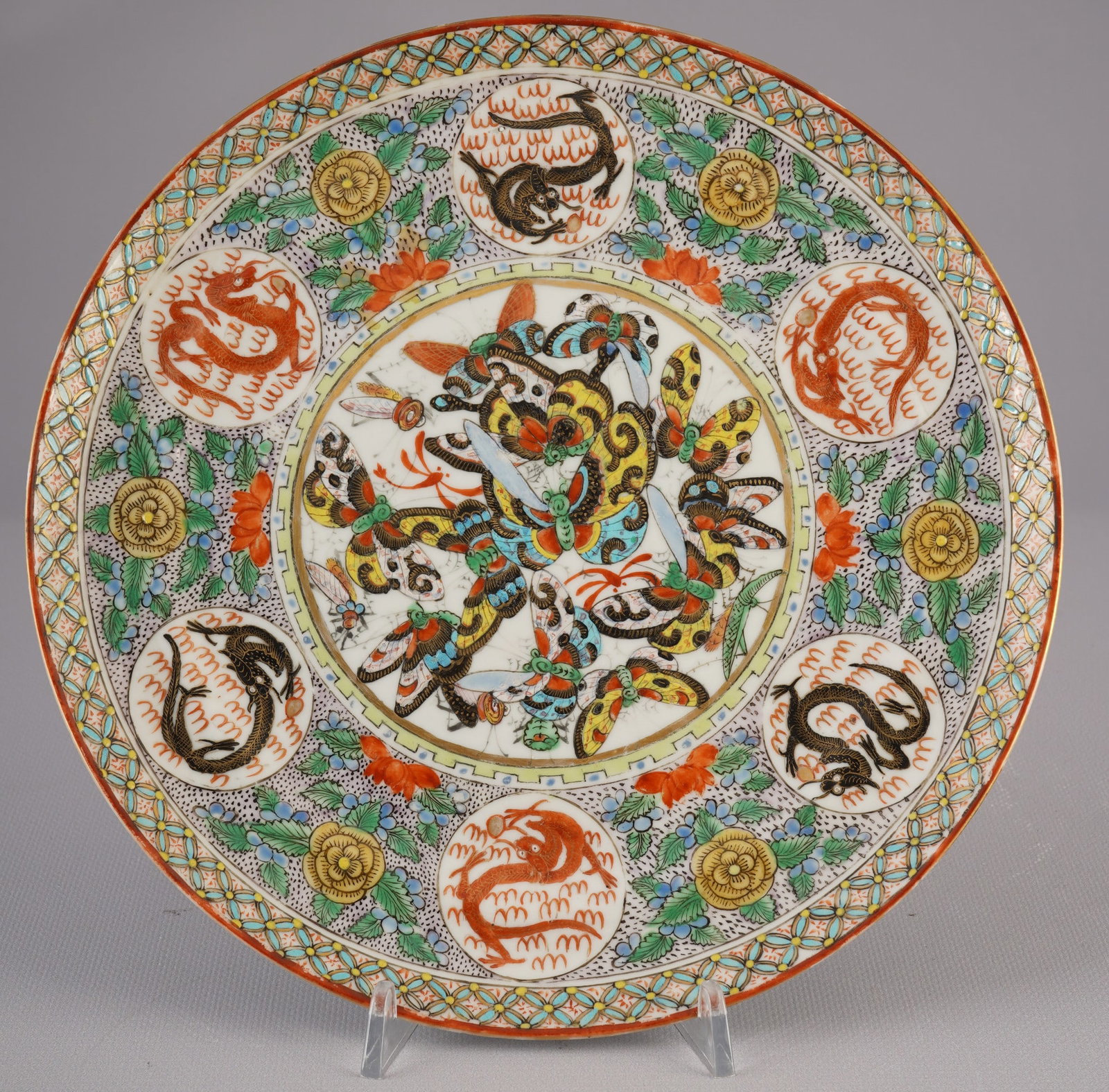 Famille Rose plate with dragon and butterfly, China, 19th century (1 of 6)