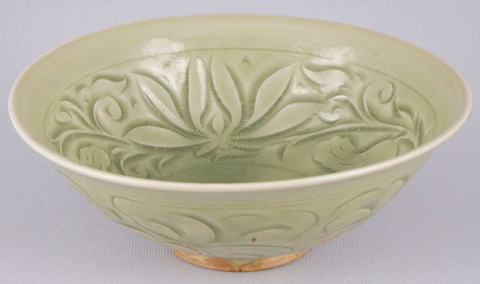 Celadon bowl in jade green, China (1 of 5)