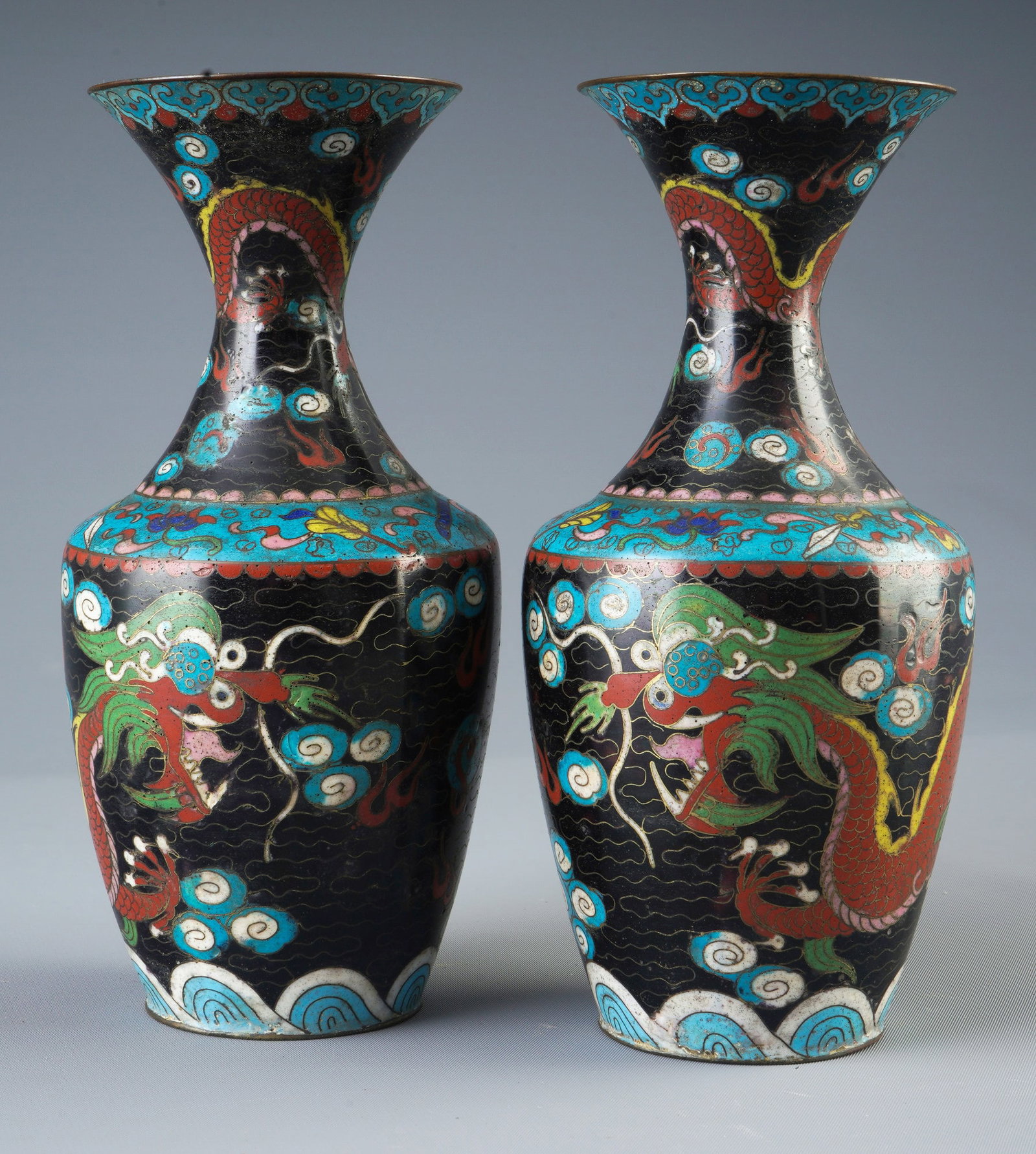 Two bronze cloisonné vases with dragons, China,: Bronze, China, pair of cloisonné bronze vases with dragon motifs, 2 × H 20 cm × D 9 cm