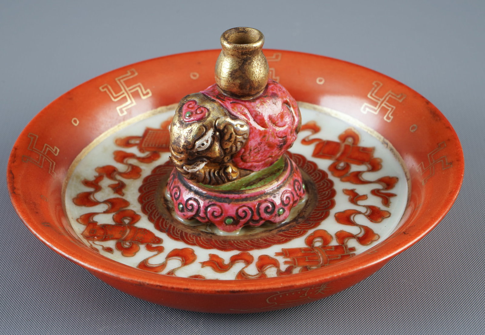 Coral-colored tray with elephant figure, China, Qing Dynasty (1 of 6)
