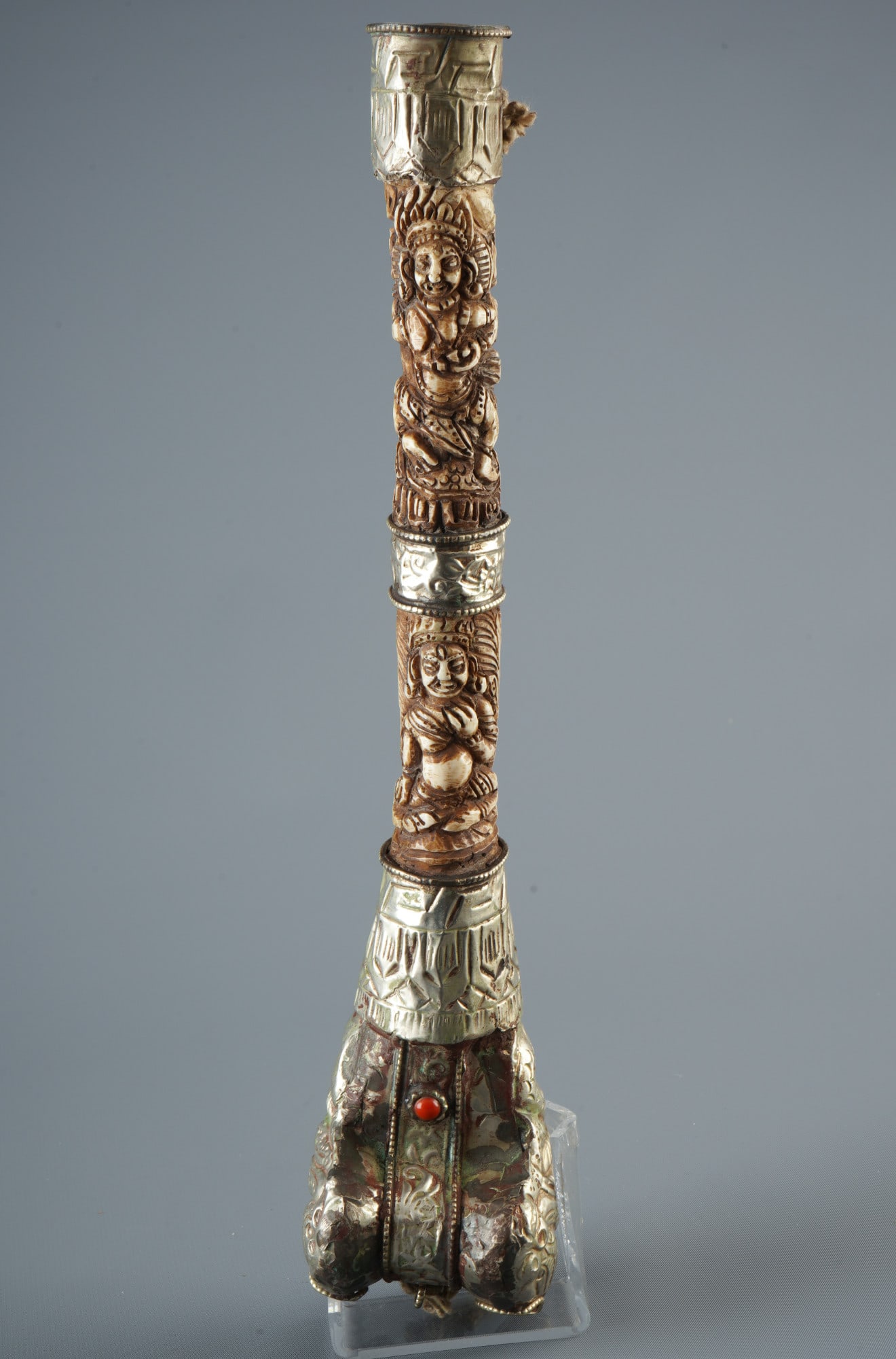 Tibetan leg bone trumpet, Tibet, 19th/20th century (1 of 6)