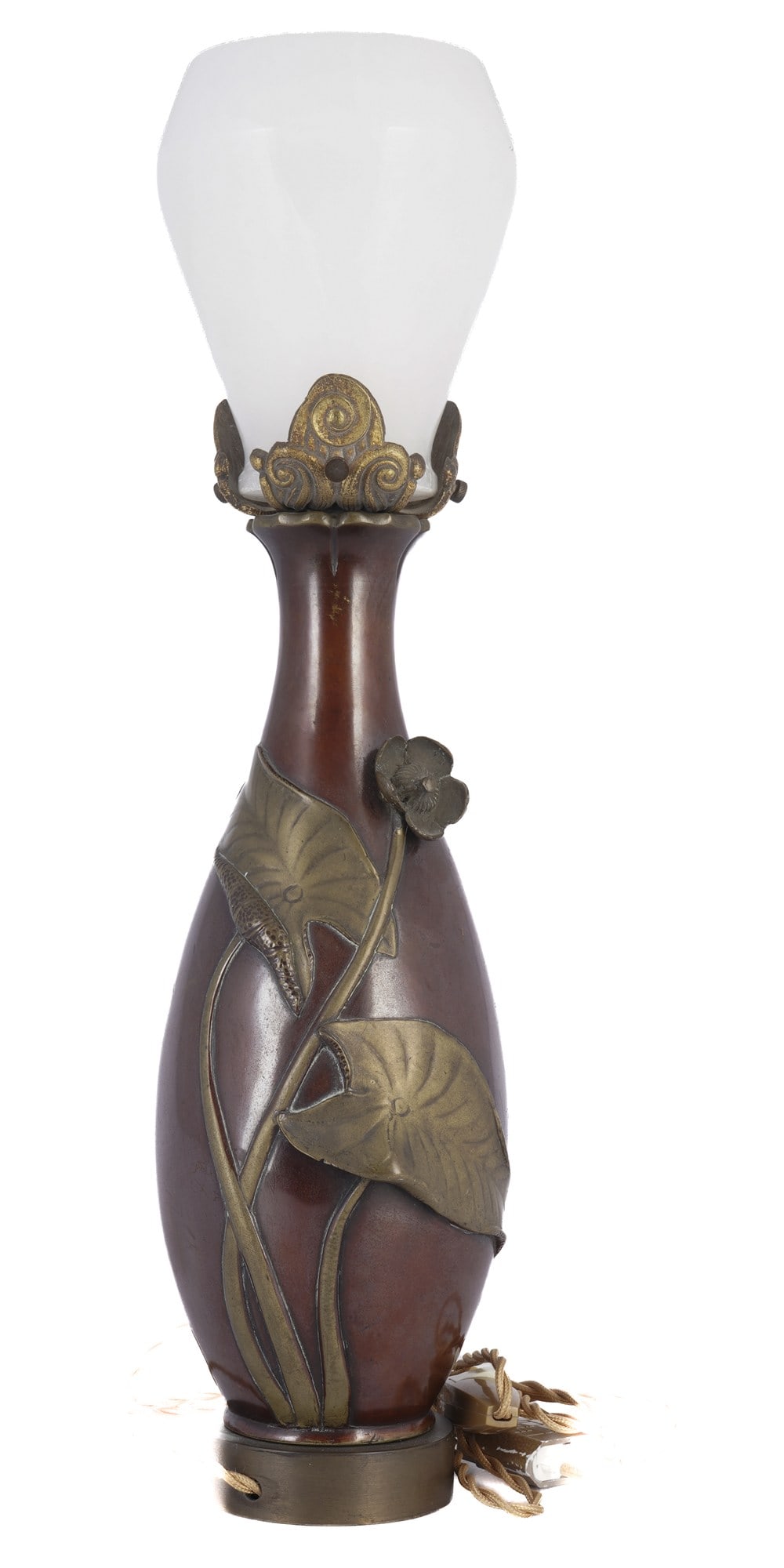 Art Nouveau bronze table lamp with floral decoration, circa 1920 (1 of 7)