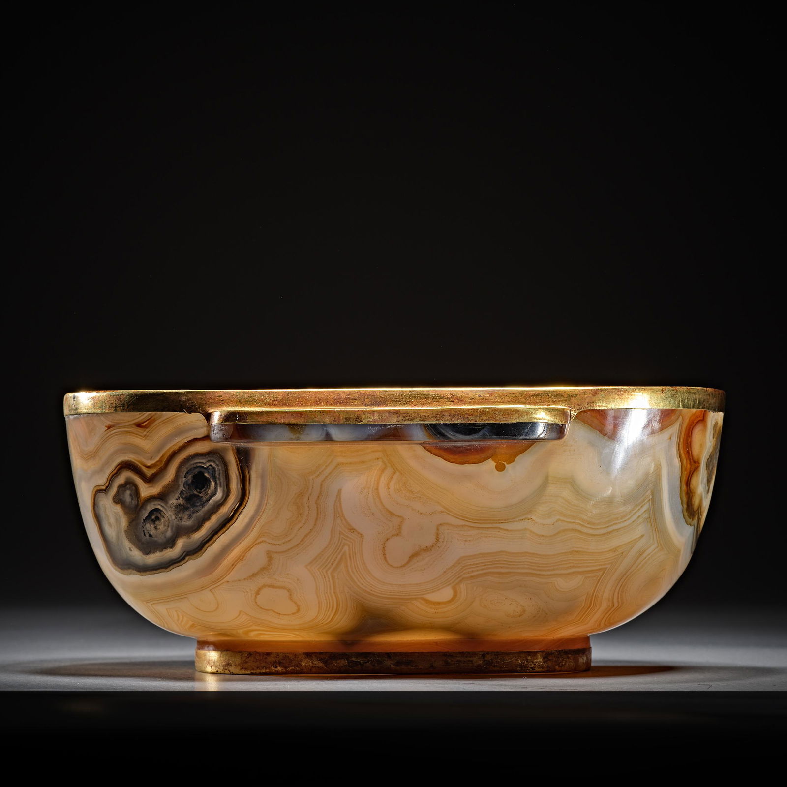 China Tang Dynasty agate cup (1 of 7)