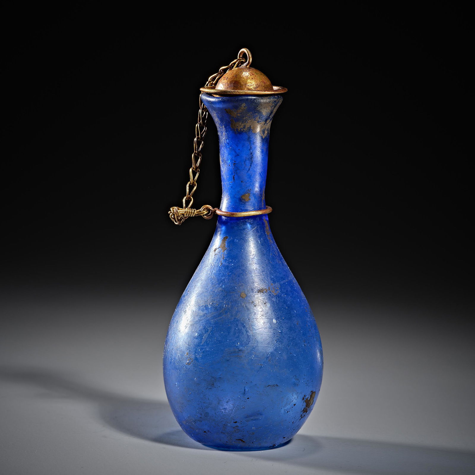 Chinese glazed vase of tang Dynasty (1 of 6)