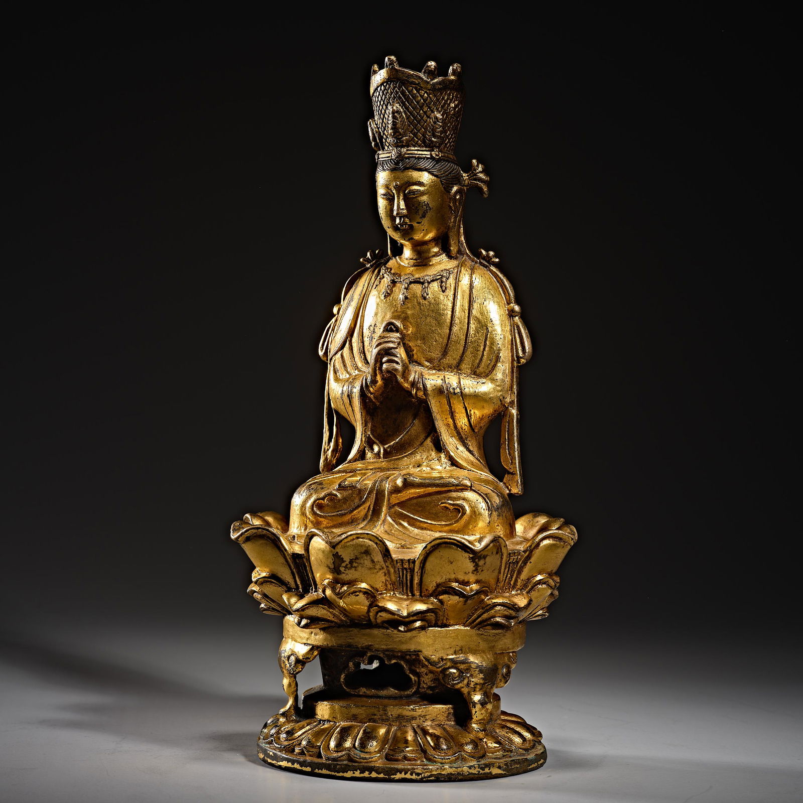 Golden Buddha statue from Liao Dynasty in China (1 of 7)