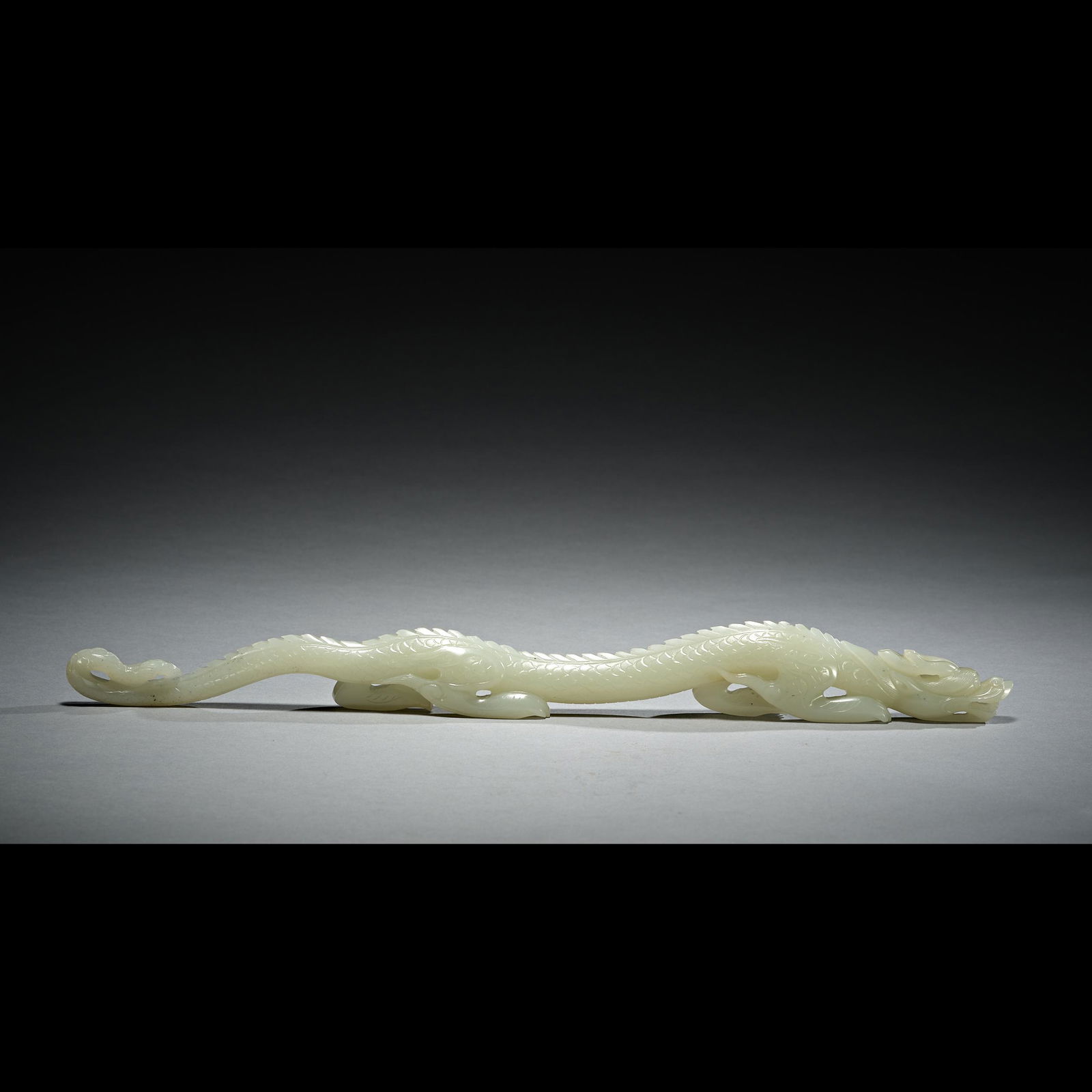 Hetian Jade Dragon in Qing Dynasty (1 of 5)