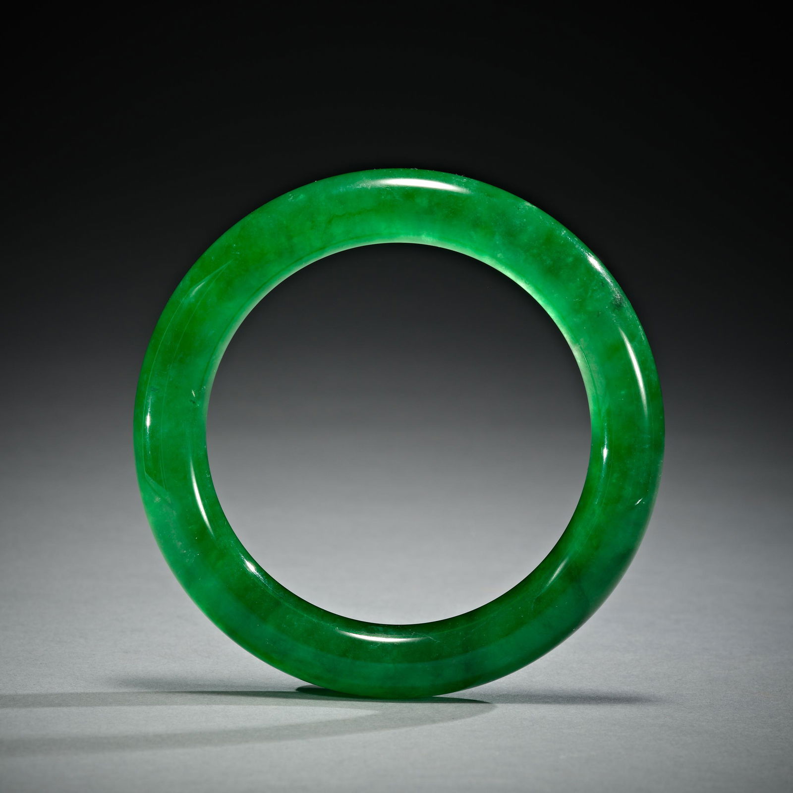 Qing Dynasty Jade bracelet from China (1 of 4)