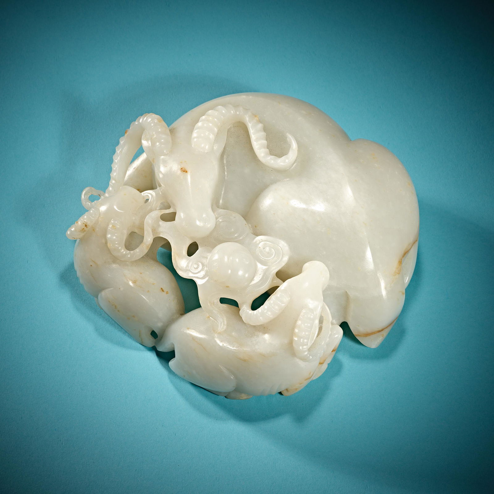 China qing Dynasty Hetian jade three sheep Kaitai (1 of 7)