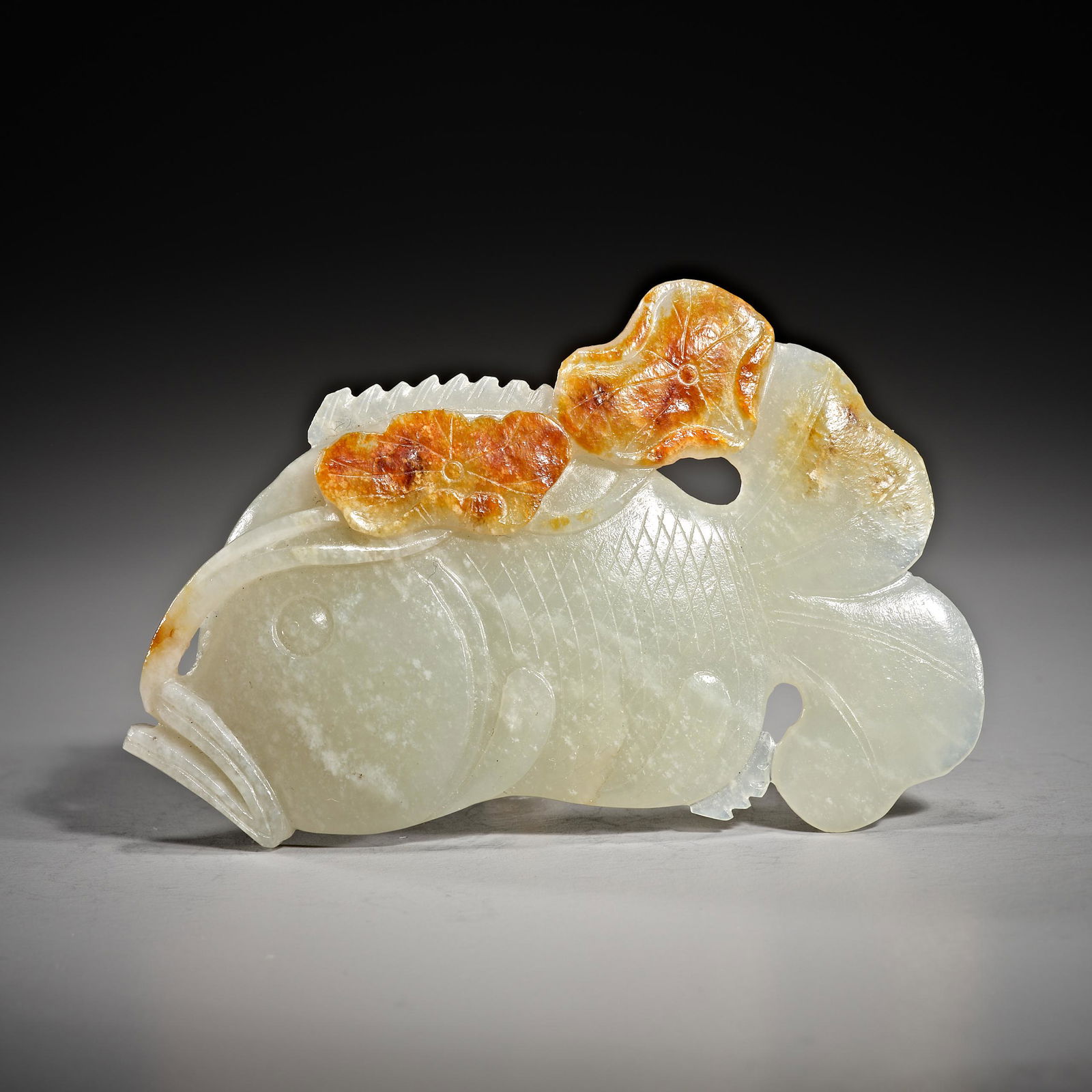 Hetian jade fish in Ming Dynasty of China (1 of 4)